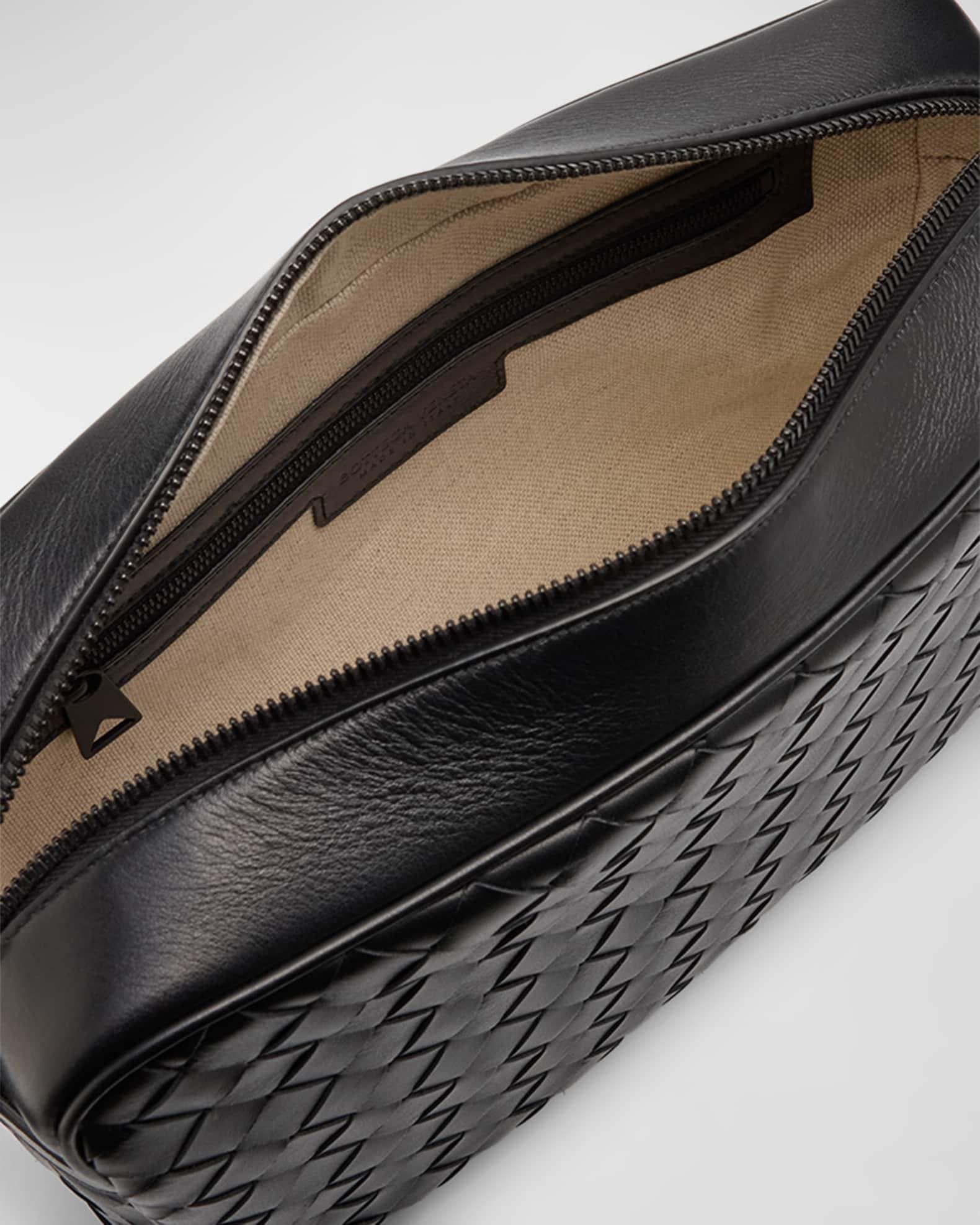 Men's Intrecciato Medium Crossbody Bag Product Image