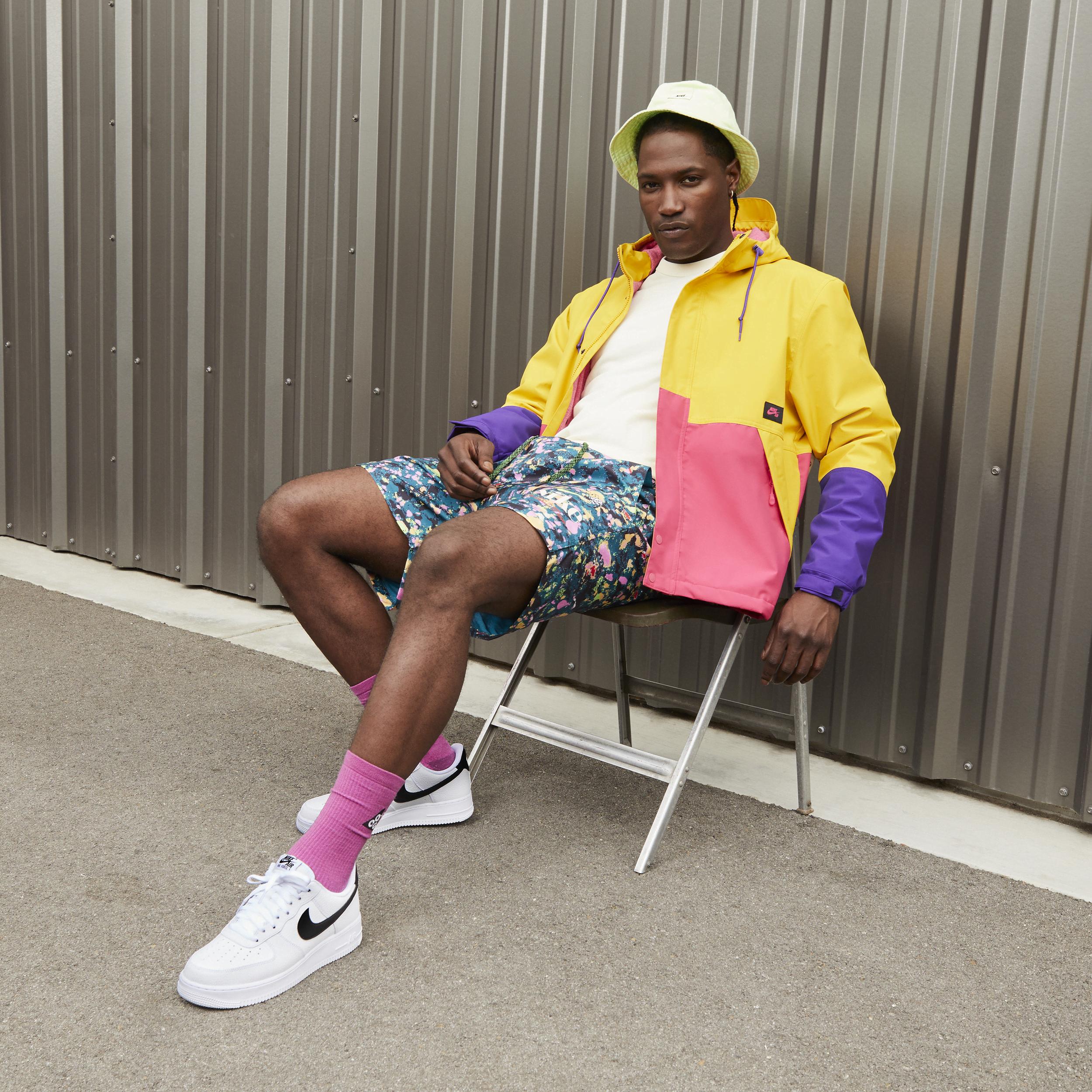 Nike Mens Air Force 1 07 Shoes | CT2302-100 Product Image