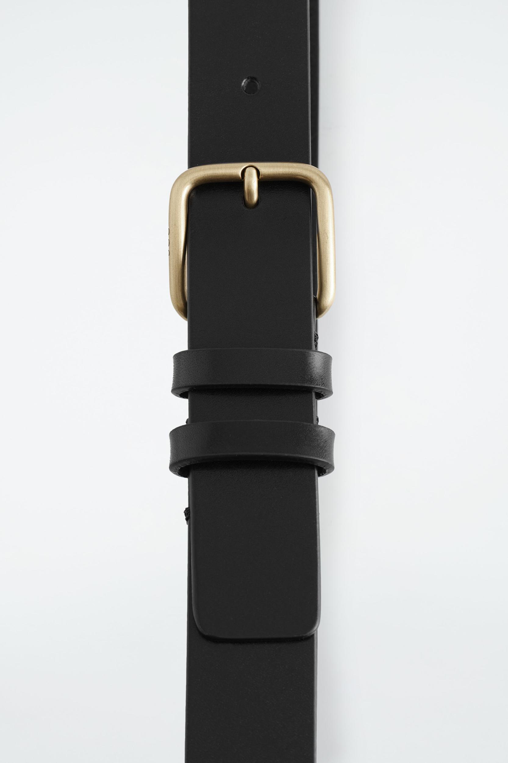 CLASSIC LEATHER BELT Product Image