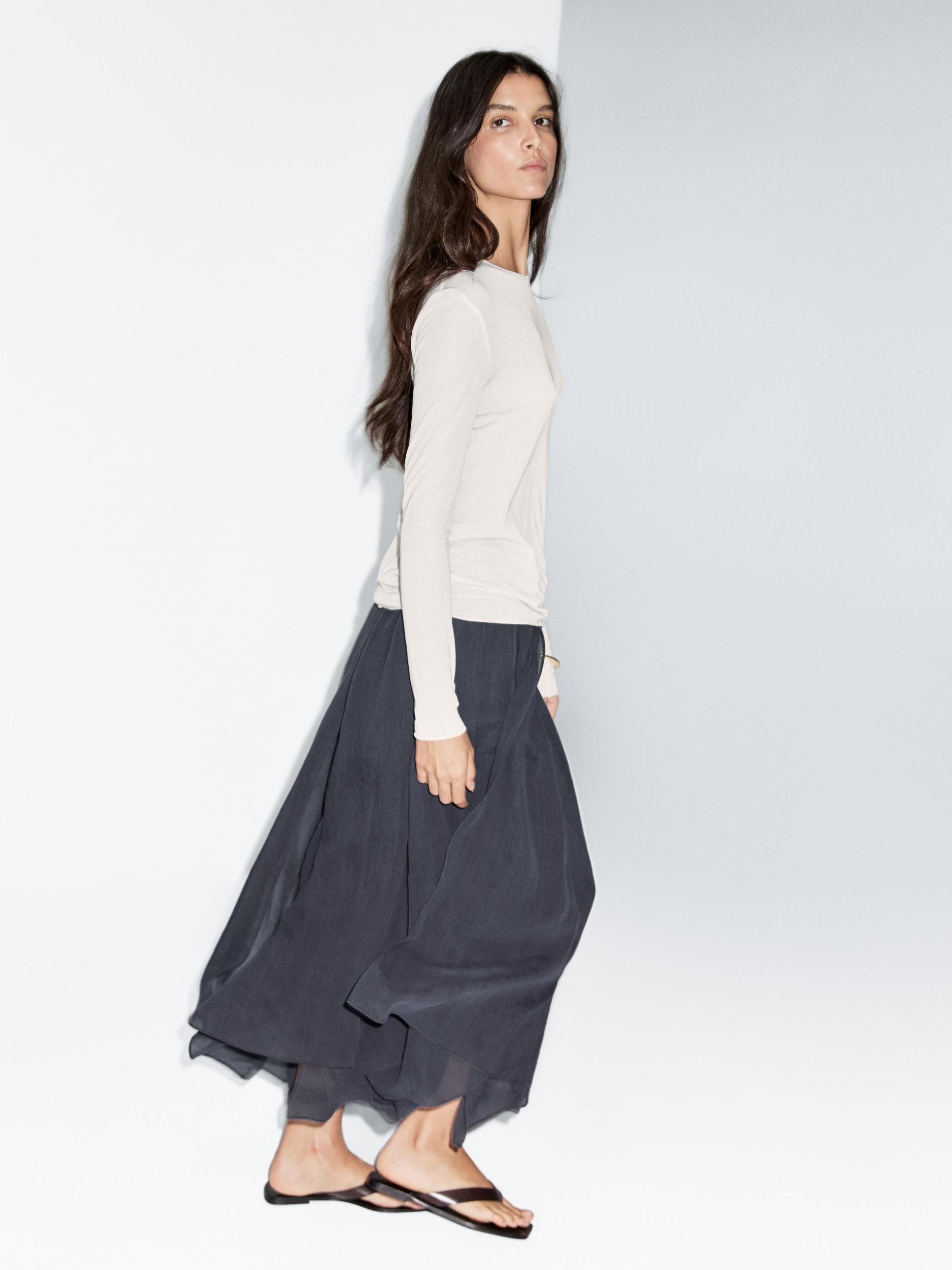 Long flowing skirt with ruffles Product Image