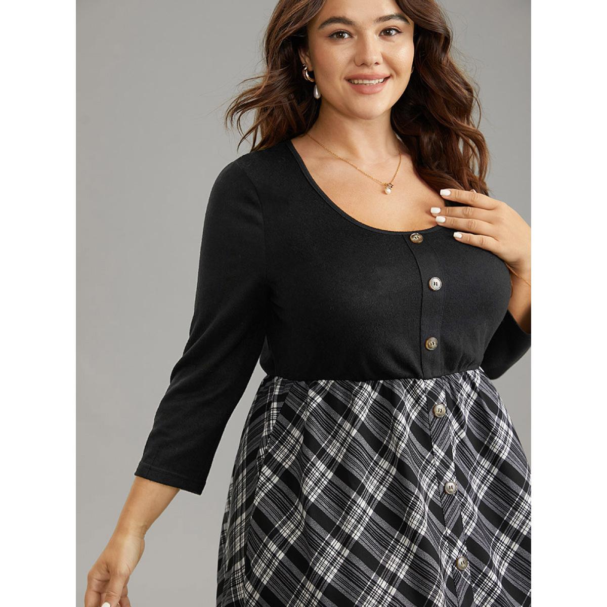 Plus Size Plaid Patchwork Scoop Neck Button Detail Dress Black Women Office Printed Scoop Neck Elbow-length sleeve Curvy Midi Dress BloomChic 26/4X Product Image