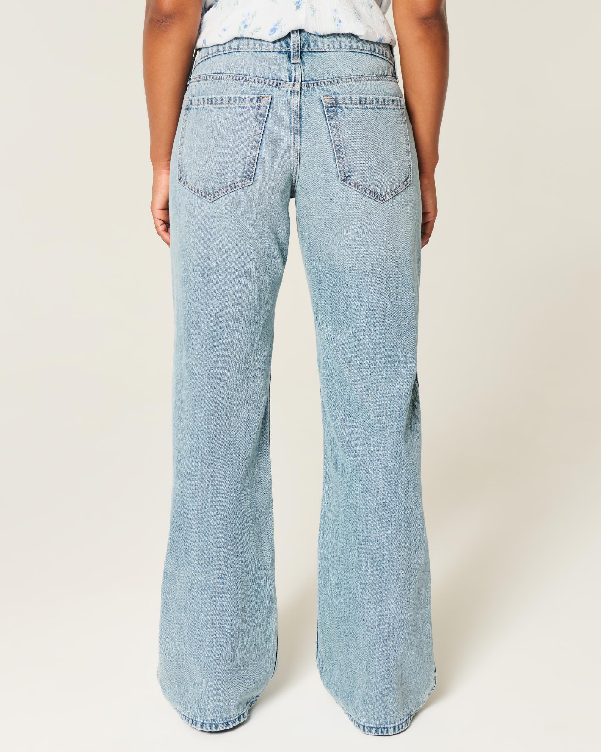 Curvy Low-Rise Medium Wash Baggy Jeans Product Image
