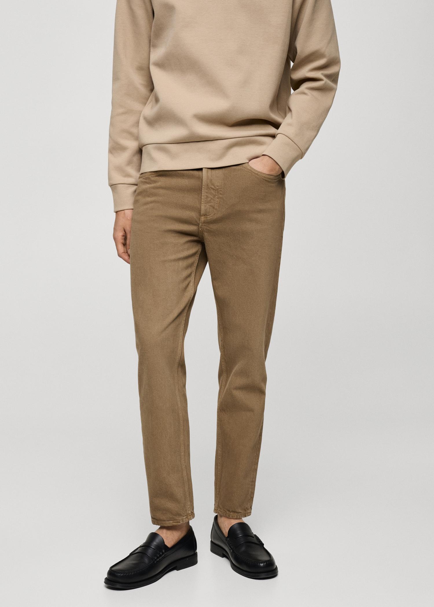 Ben tapered cropped jeans - Men | MANGO USA Product Image