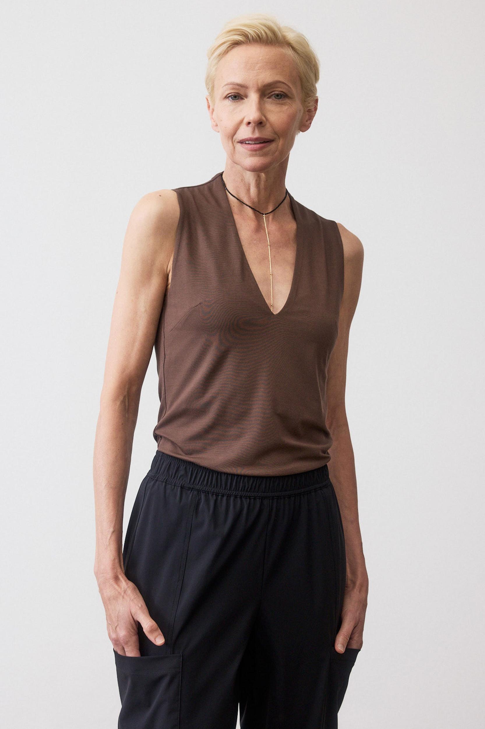 The Sculpted Tank Product Image