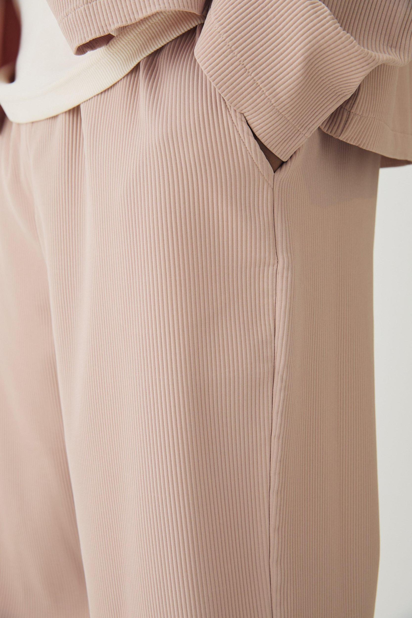 Plus Pleated Relaxed Fit Pants | boohooMAN USA Product Image