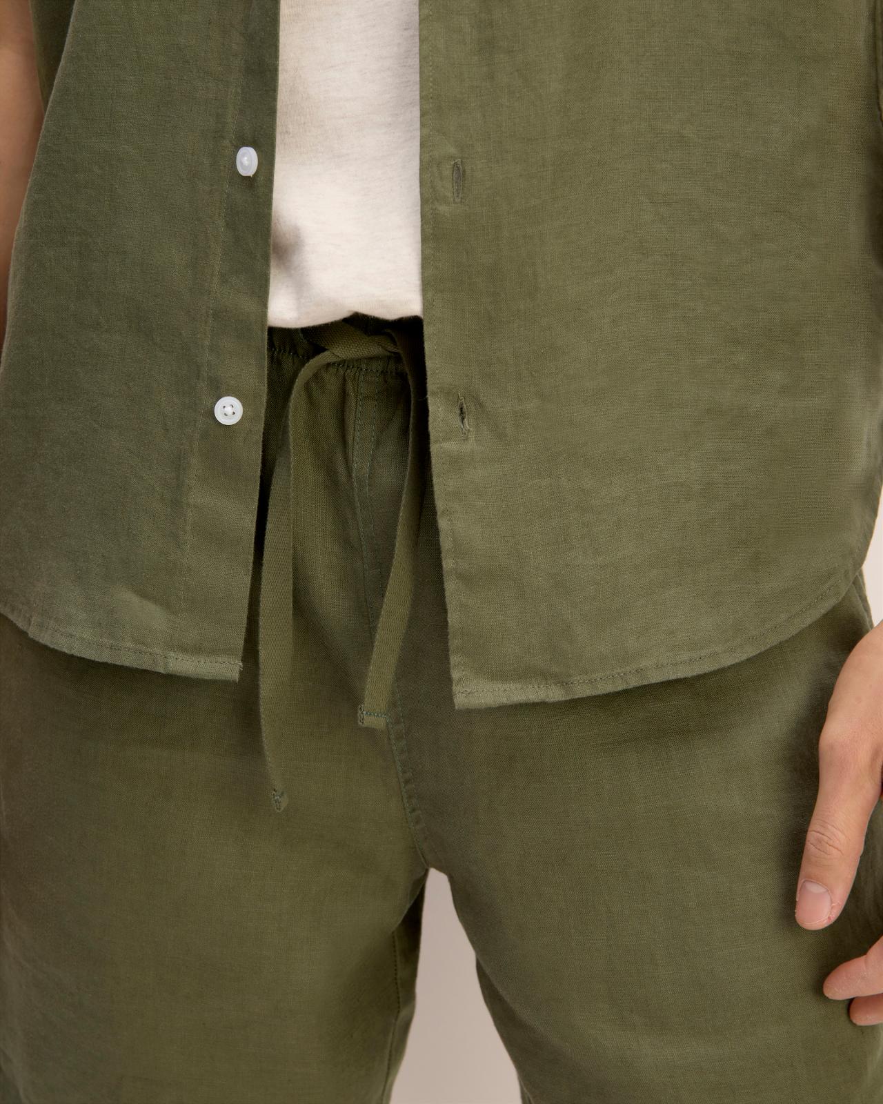 Mens Classic Short-Sleeve Shirt in Linen by Everlane Product Image