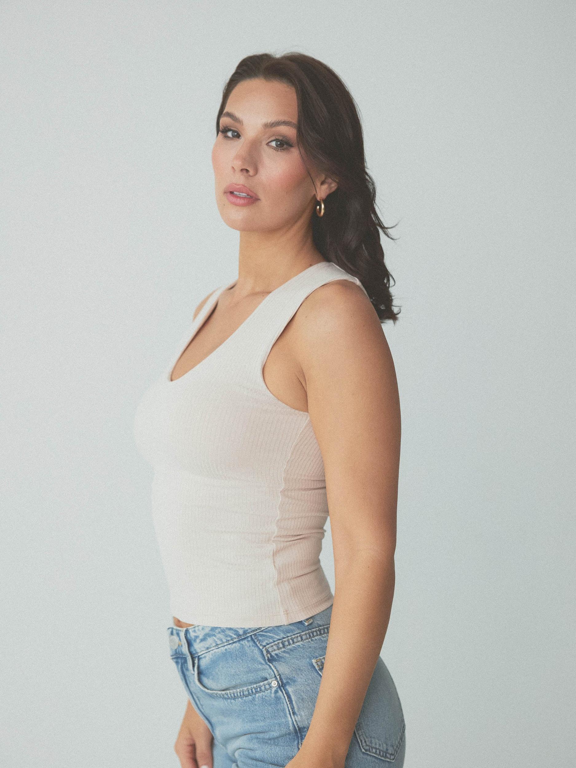 Ribbed Scoop Tank Brami Product Image