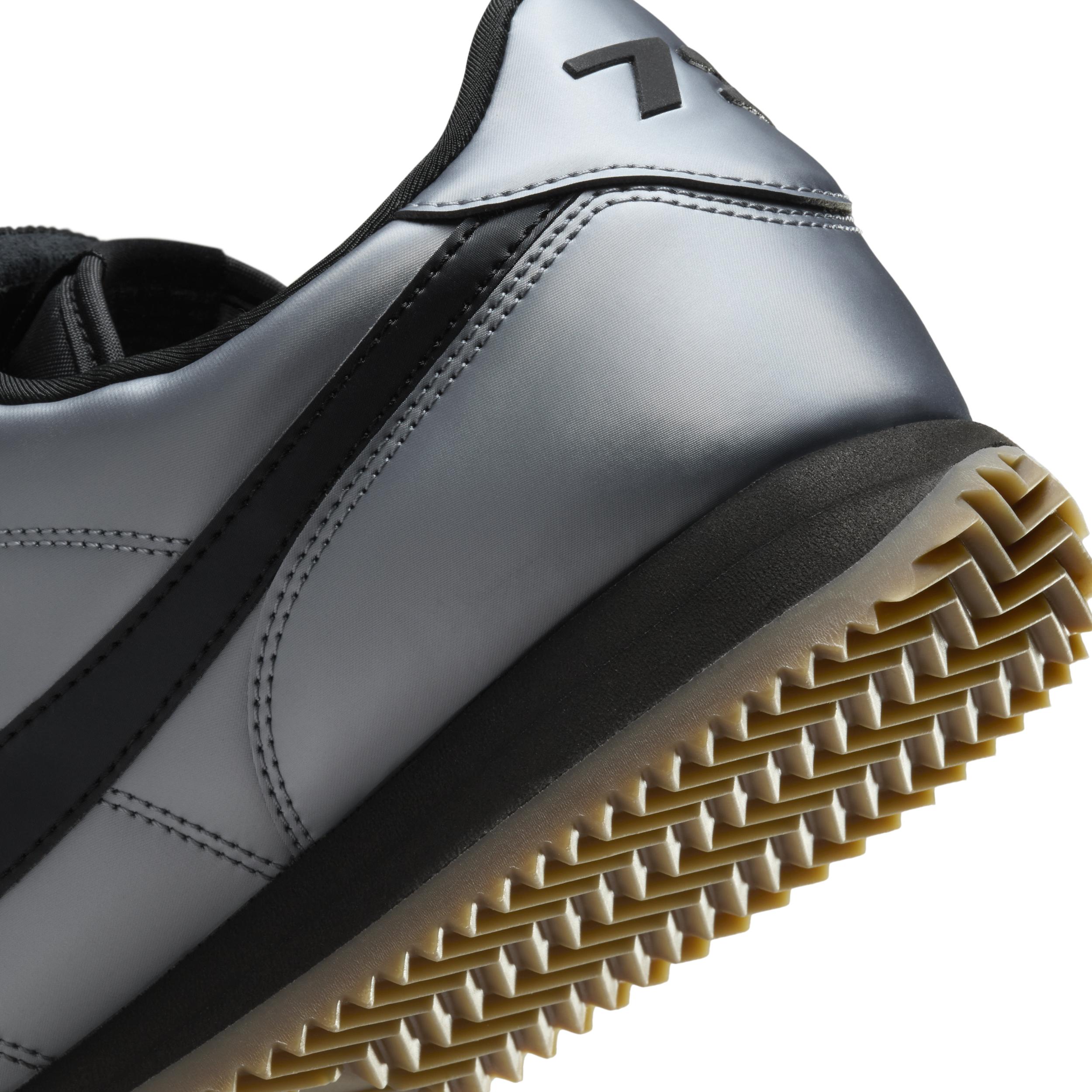 Nike Cortez SE Men's Shoes Product Image