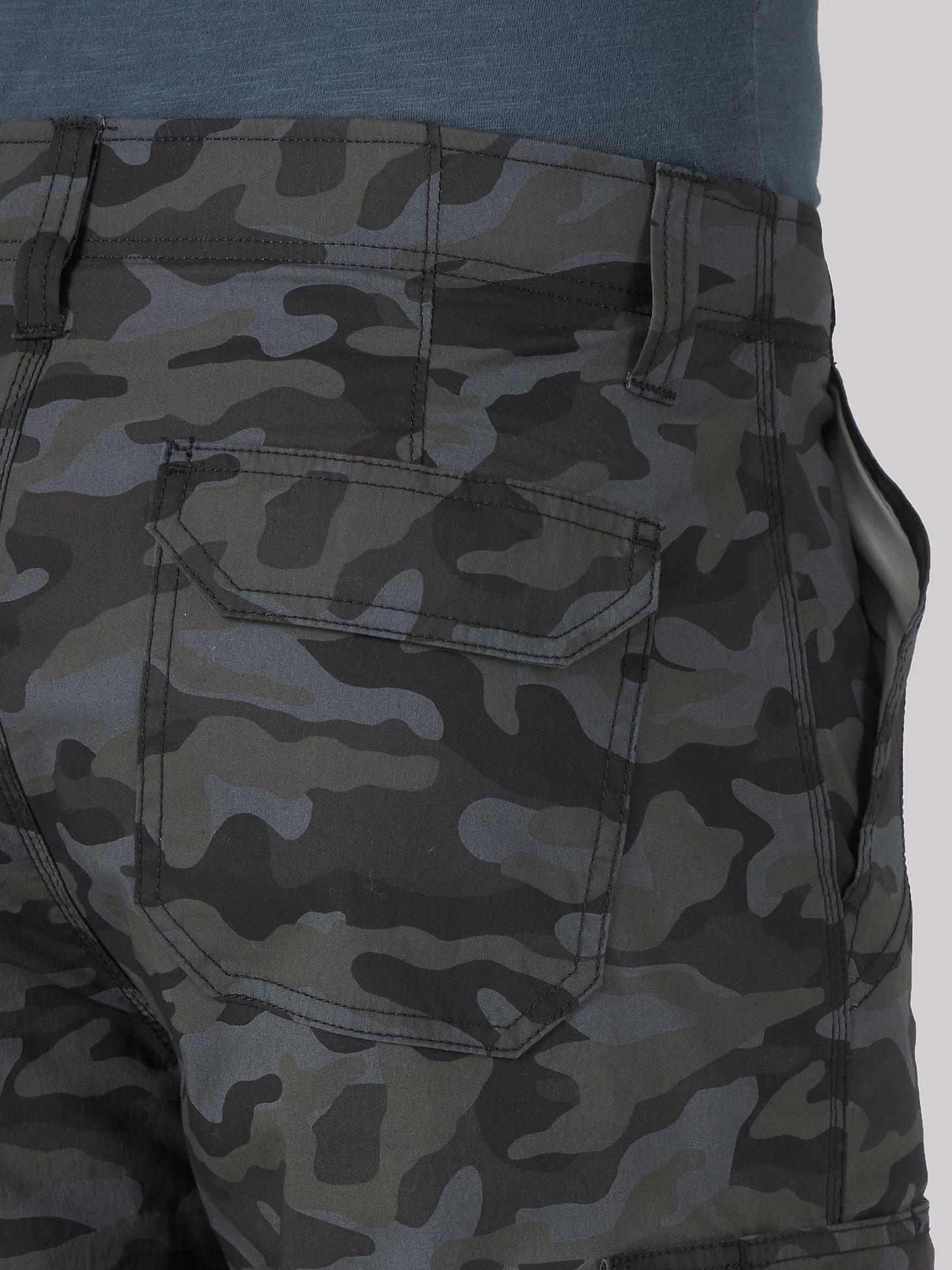 Men's Extreme Motion Crossroad Cargo Short | Men's Shorts | Lee® Product Image
