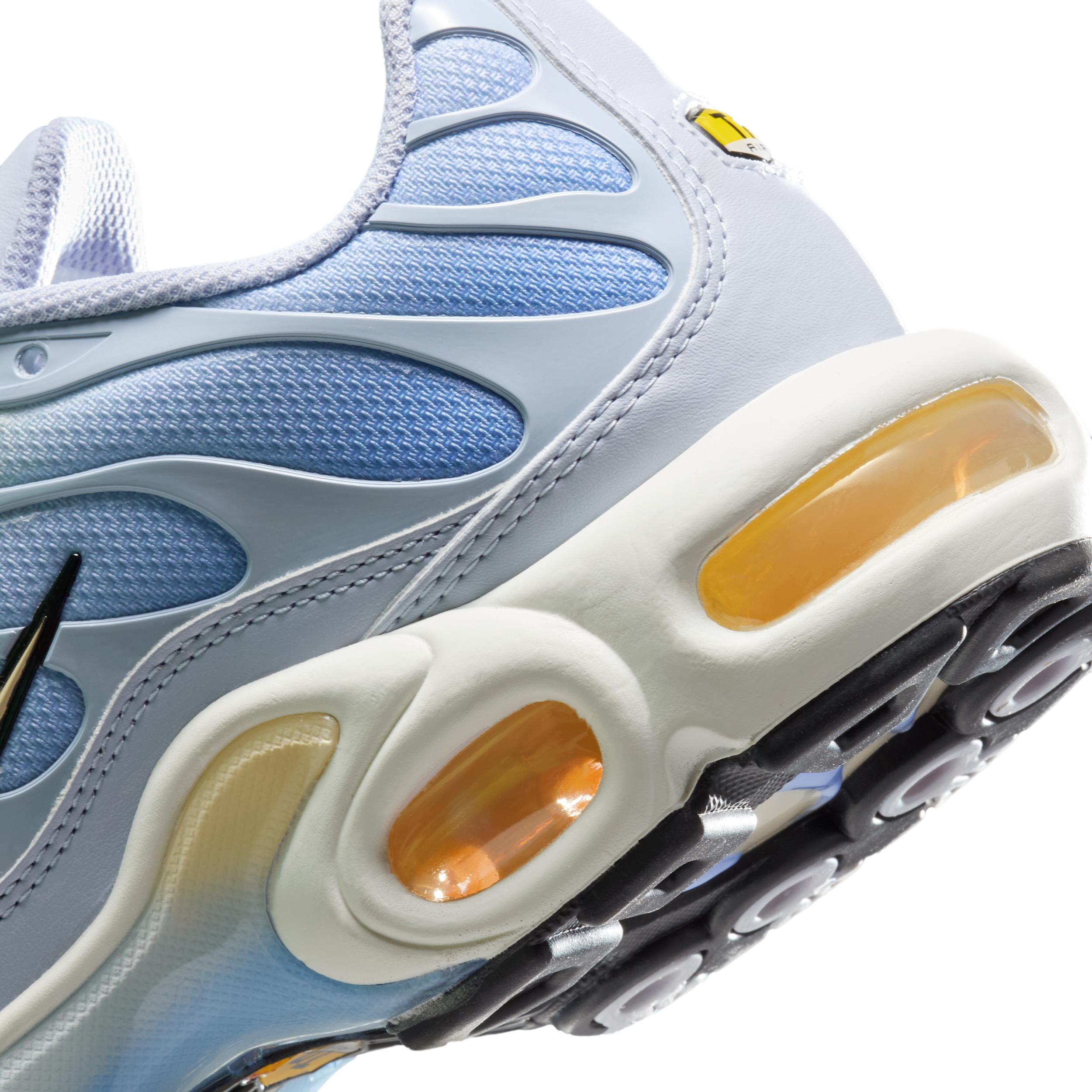 Nike Women's Air Max Plus Shoes Product Image