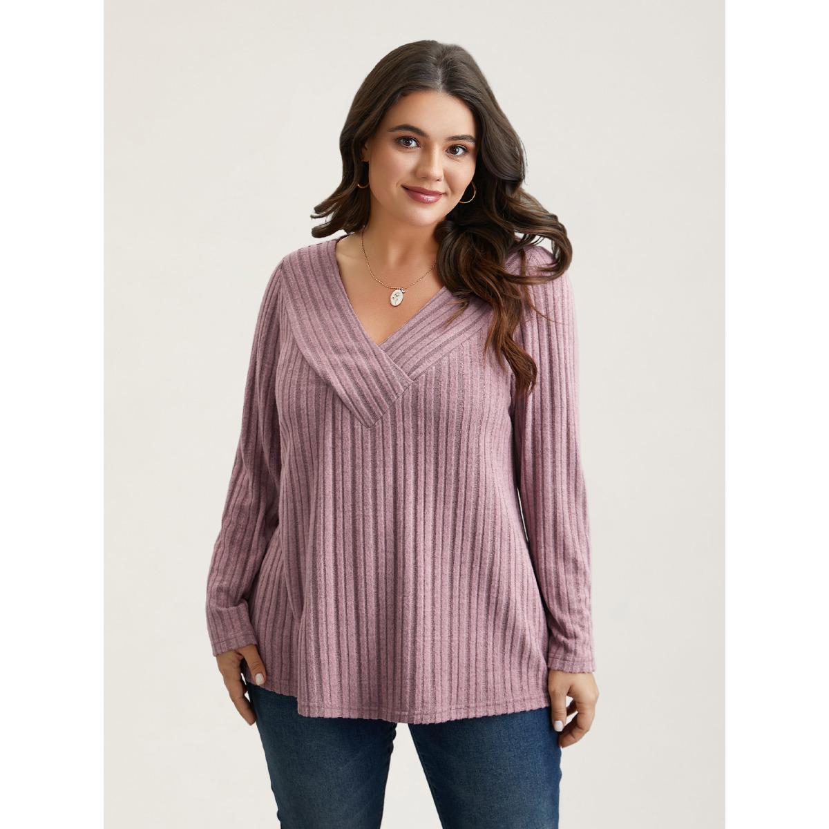 Plus Size V-Neck Textured Pit Strip Fitted T-Shirt Dirtypink Women Casual Texture V-neck Bodycon Everyday T-shirts BloomChic 12/L Product Image