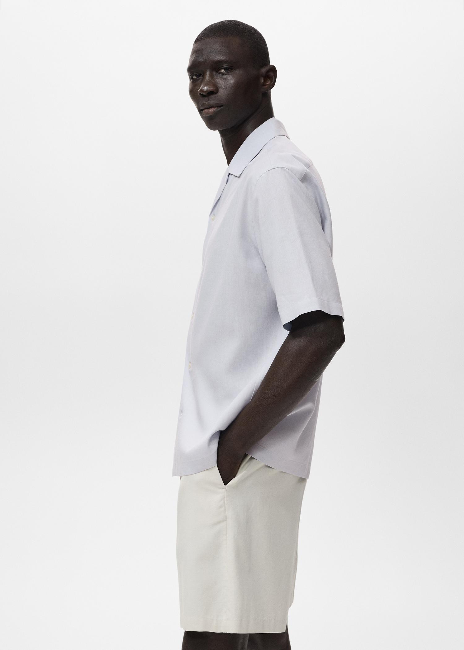 Tencel-linen bowling-collar shirt - Men | MANGO USA Product Image