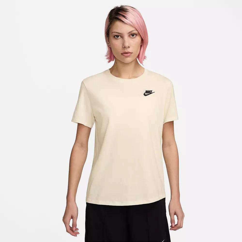 Women's Nike Sportswear Club Essentials Tee,  Product Image