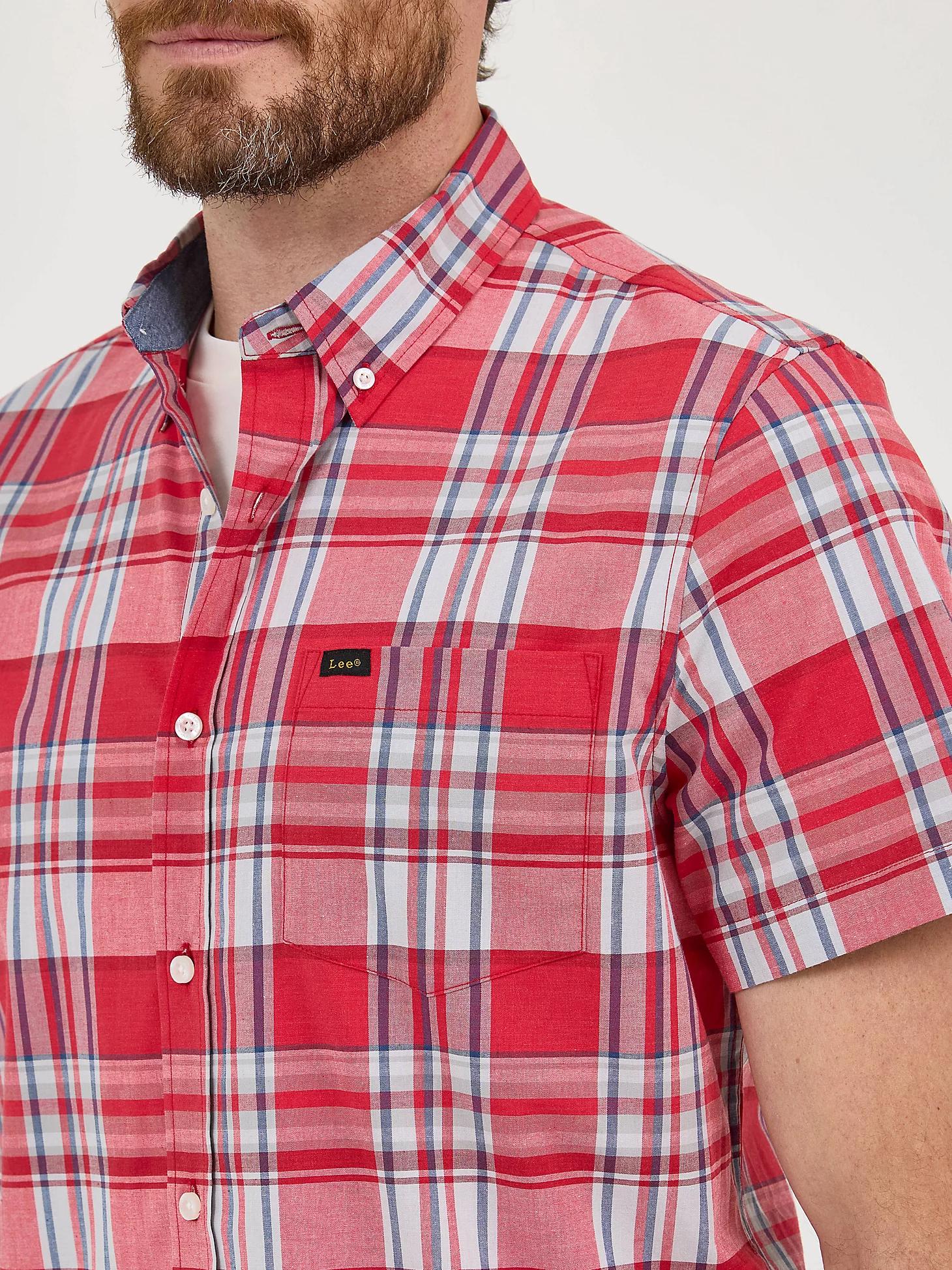 Men's One Pocket Plaid Button Down Shirt | Men's Tops & Tees | Lee® Product Image