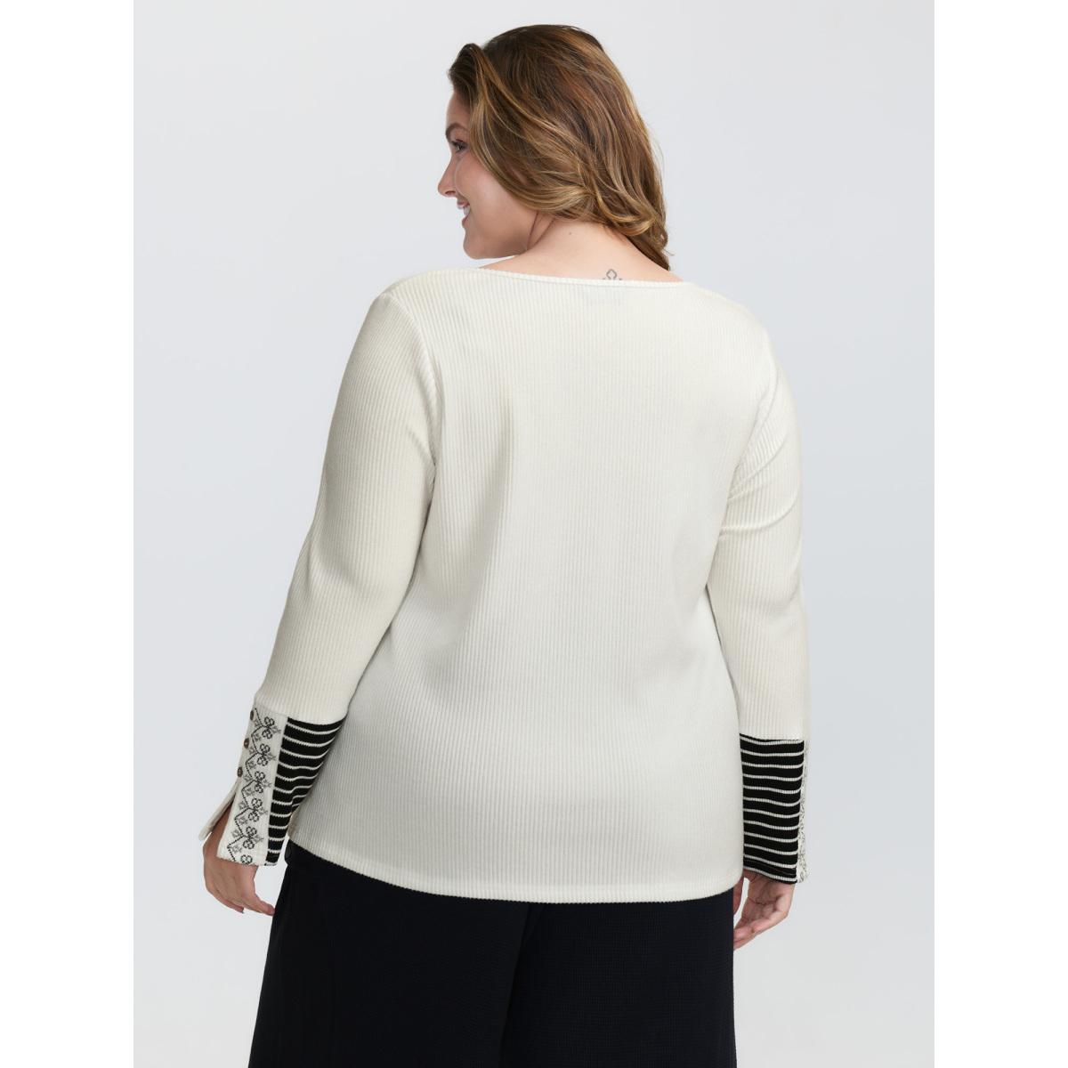 Plus Size Embroidered Sleeve Color Contrast T-Shirt Originalwhite Women Leisure Contrast Round Neck Casual T-shirts BloomChic 28/5X Product Image