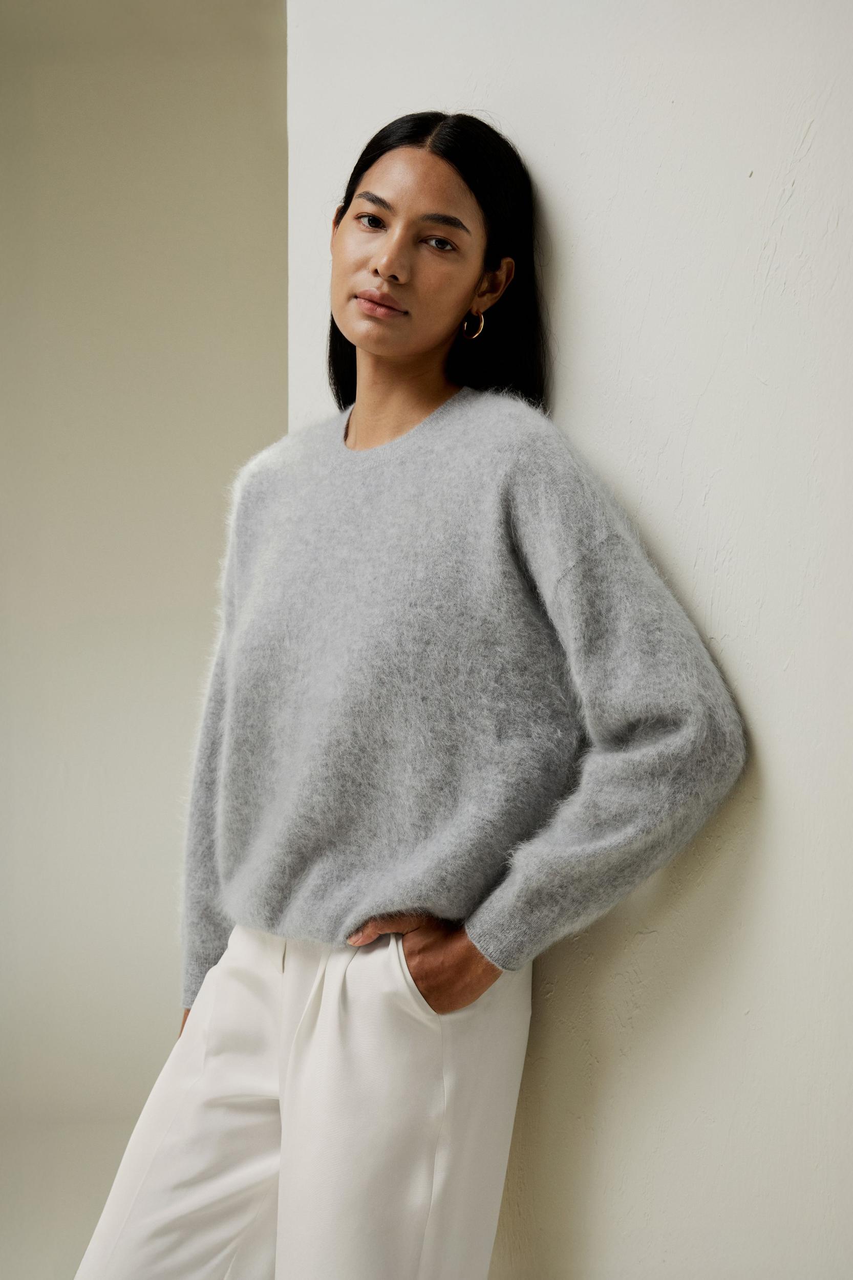 Brushed Cashmere Pullover Sweater Product Image