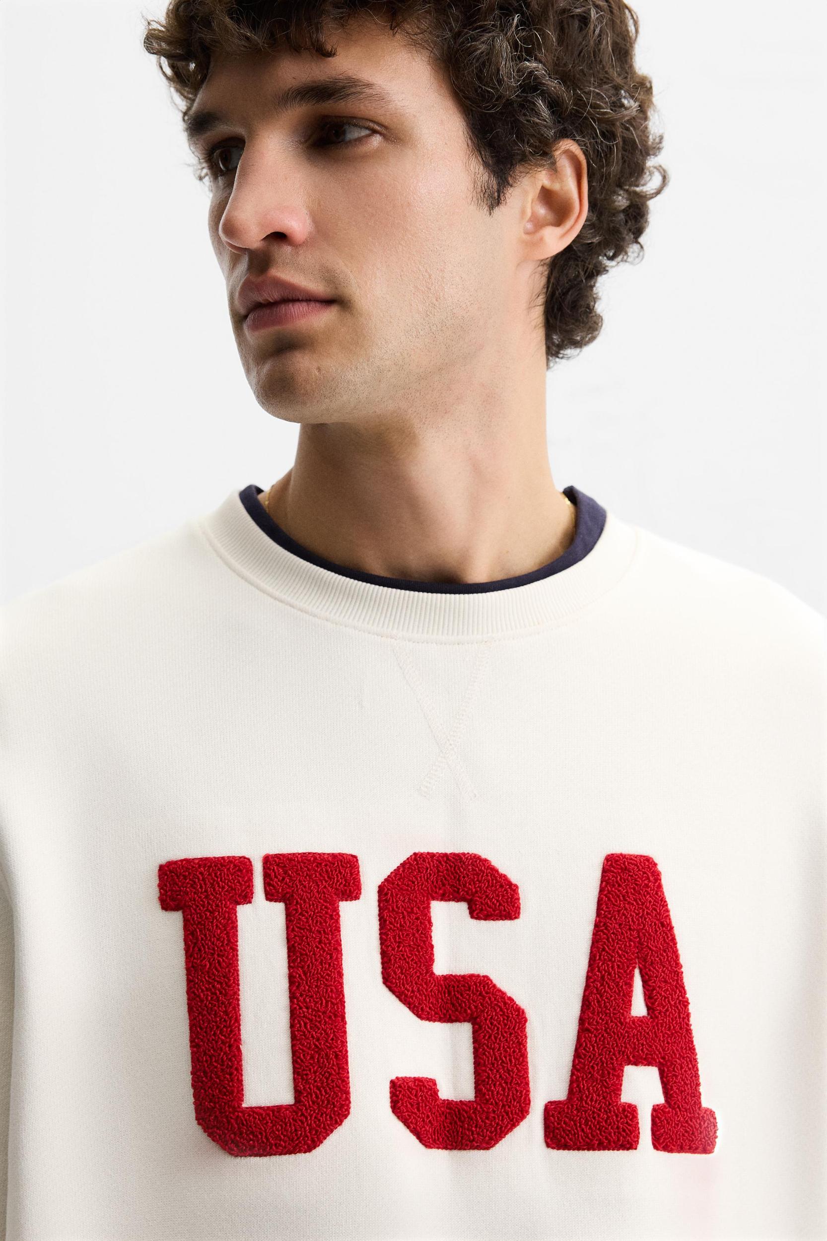 TEXTURED PATCH SWEATSHIRT Product Image