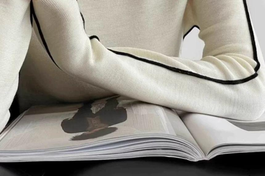 Long Sleeve Mock Neck Contrast Trim Knit Top Product Image