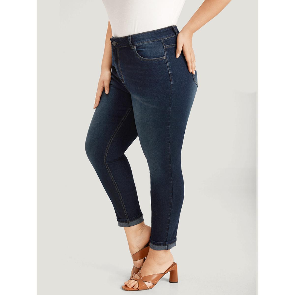 Plus Size Very Stretchy Pocket Dark Wash Roll Hem Jeans Women Midnight Casual Plain Roll Hem High stretch Pocket Jeans BloomChic 26/4X Product Image