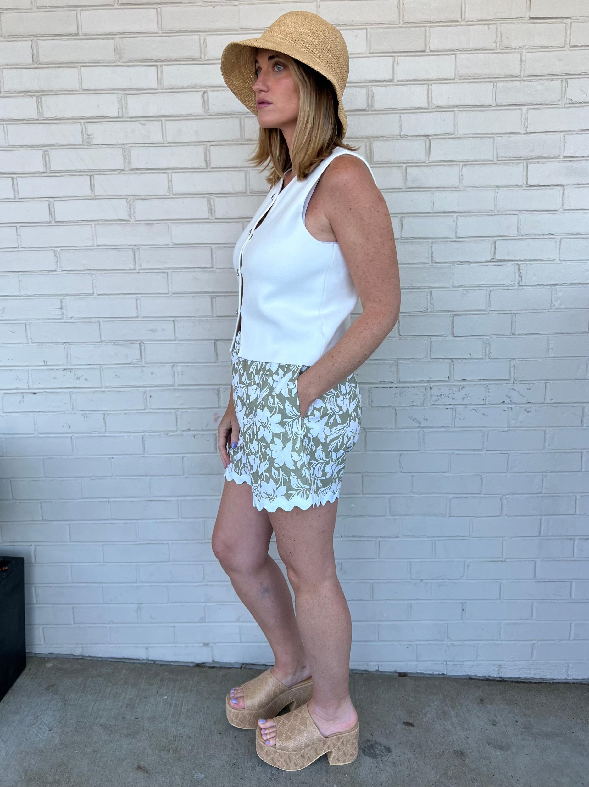 Rome Floral Scallop Hem Shorts Product Image