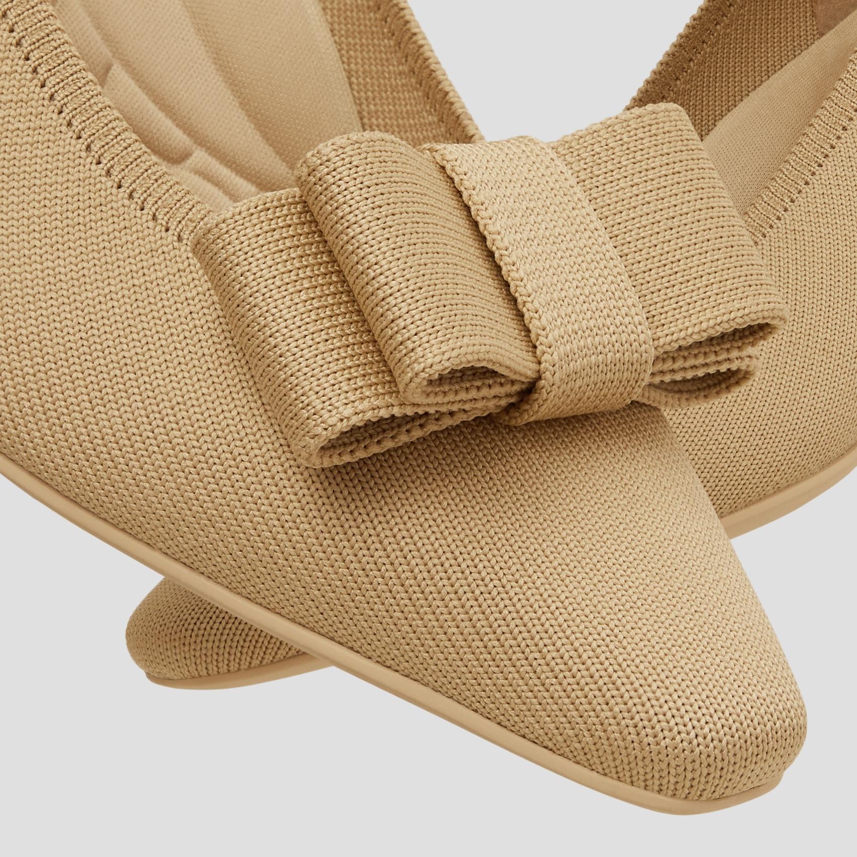 Small Square-Toe Chunky Heels With Removable Charm (Titli Pro) Product Image