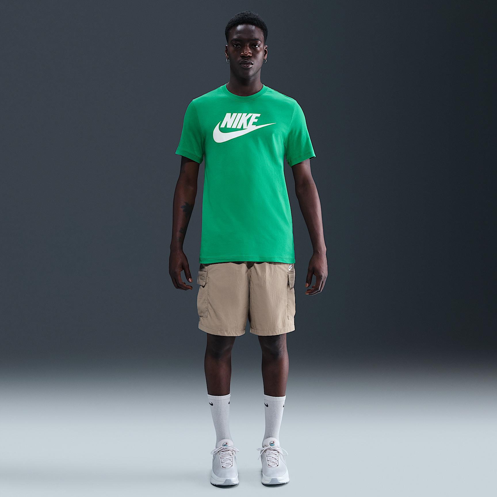 Mens Nike Sportswear T-Shirt | AR5004-324 Product Image