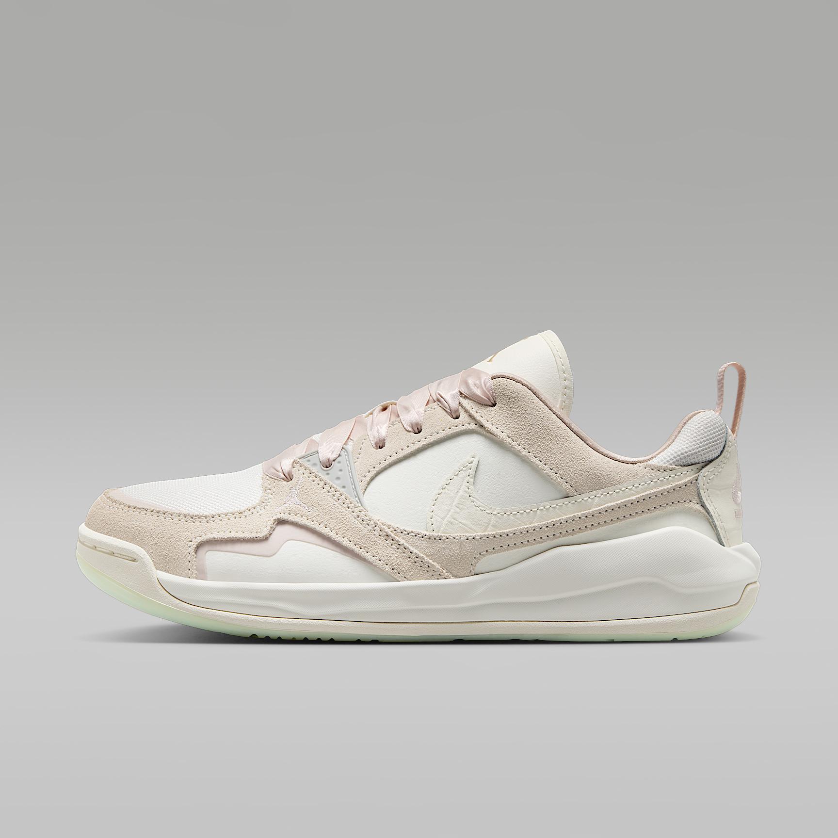 Jordan CMFT Era Women's Shoes Product Image