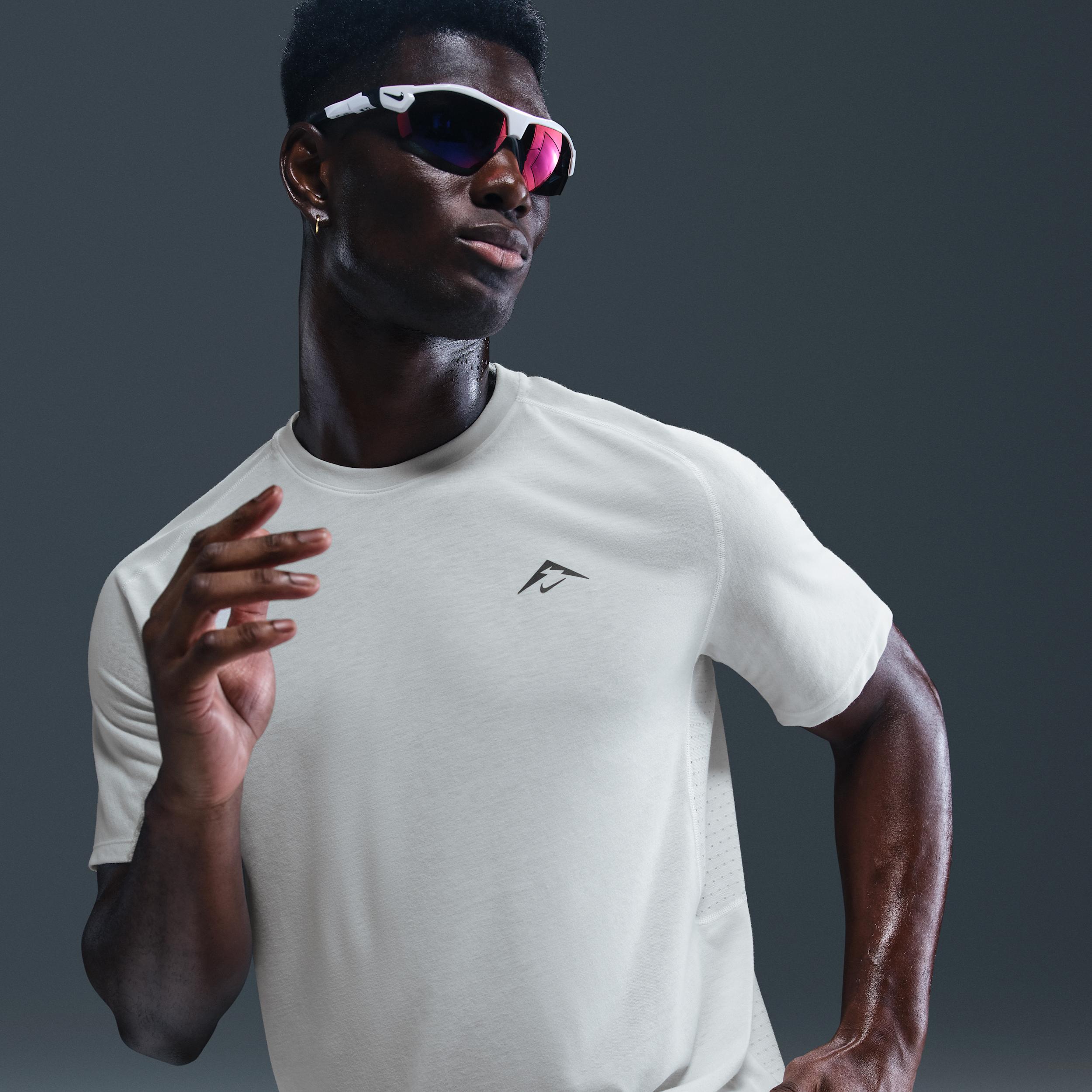 Nike Mens Solar Chase Dri-FIT ADV Short-Sleeve Running Top | HJ3580-121 Product Image