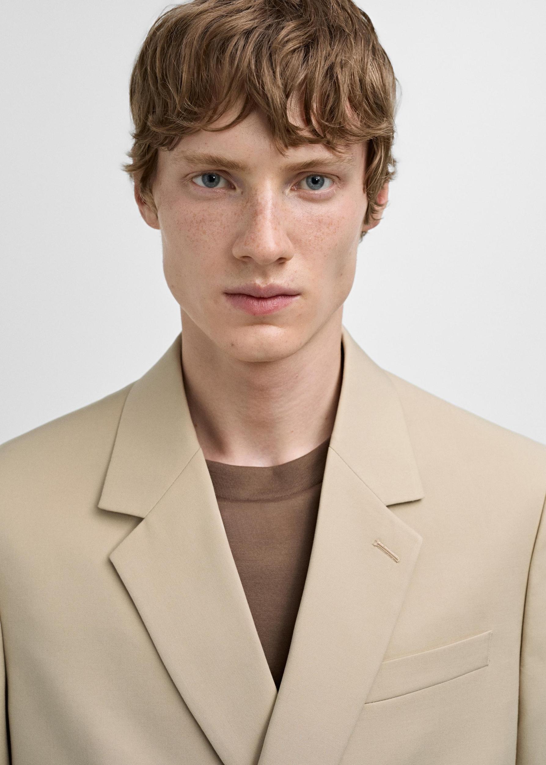 Double-breasted regular-fit suit jacket - Men | MANGO USA Product Image