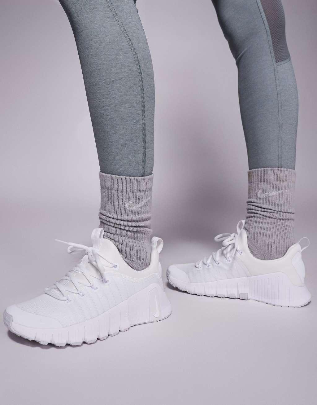 Nike Training Free Metcon 6 sneakers in white Product Image