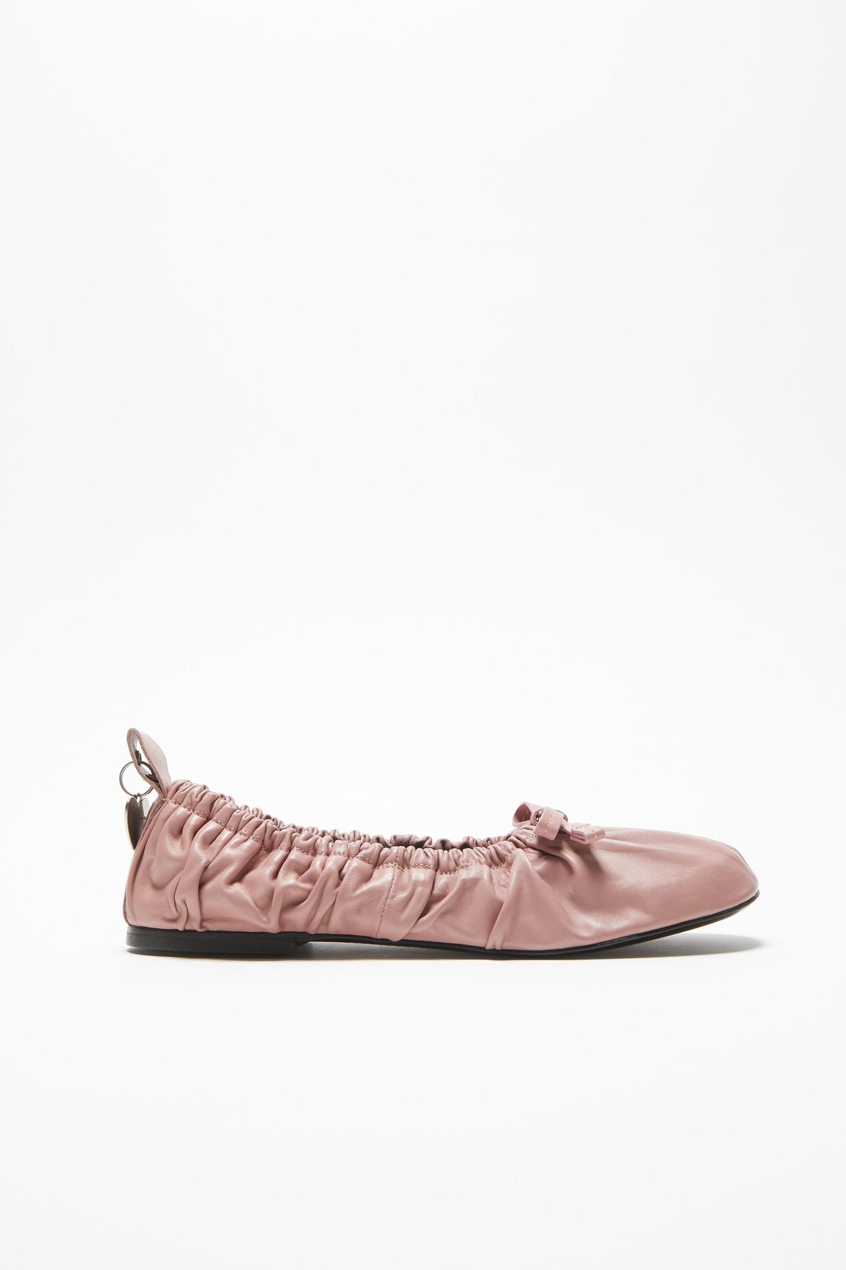 Leather ballet flat Product Image