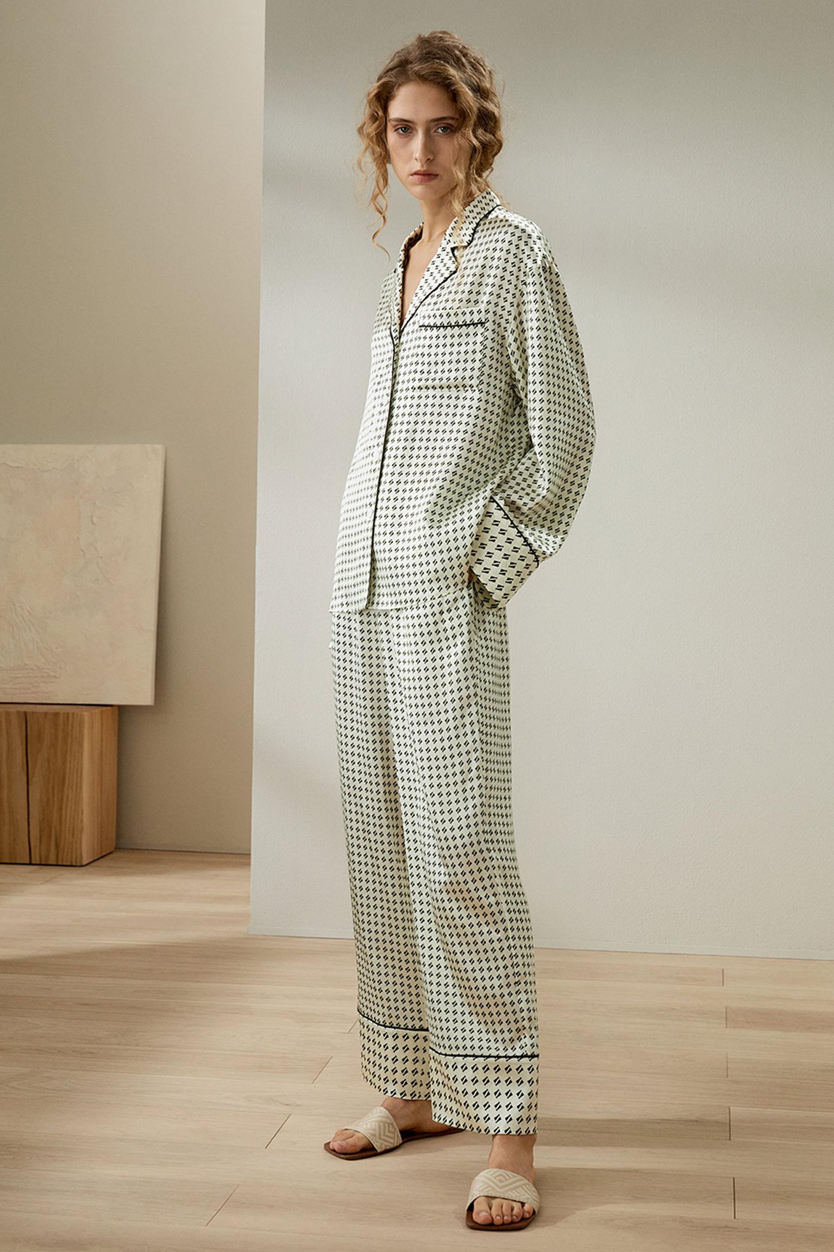 Pena Pajamas Set Product Image