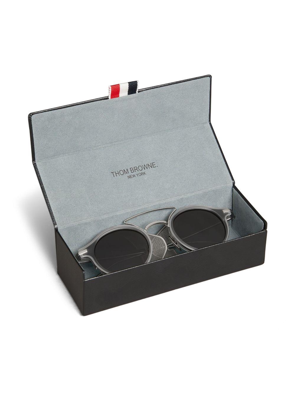 round-frame side-shields sunglasses Product Image