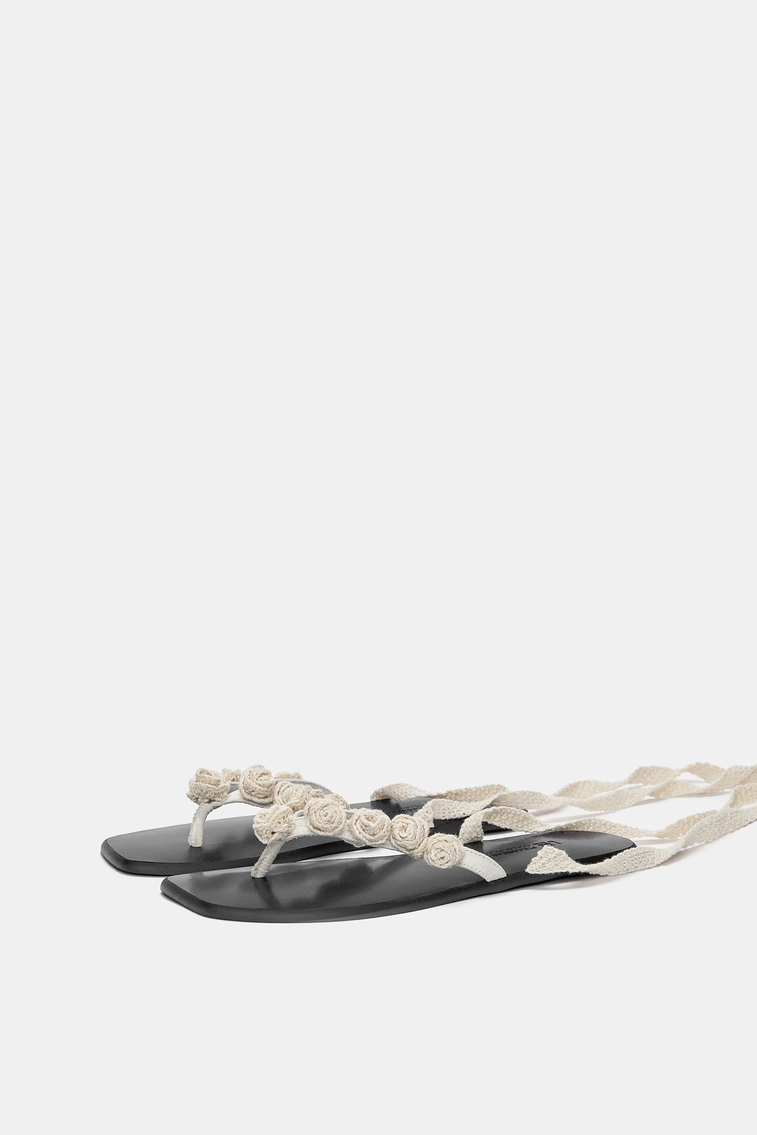 Flat crochet floral sandals Product Image