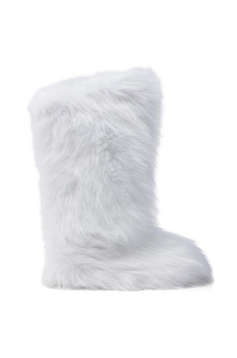 FONDA WHITE FLAT BOOT Product Image