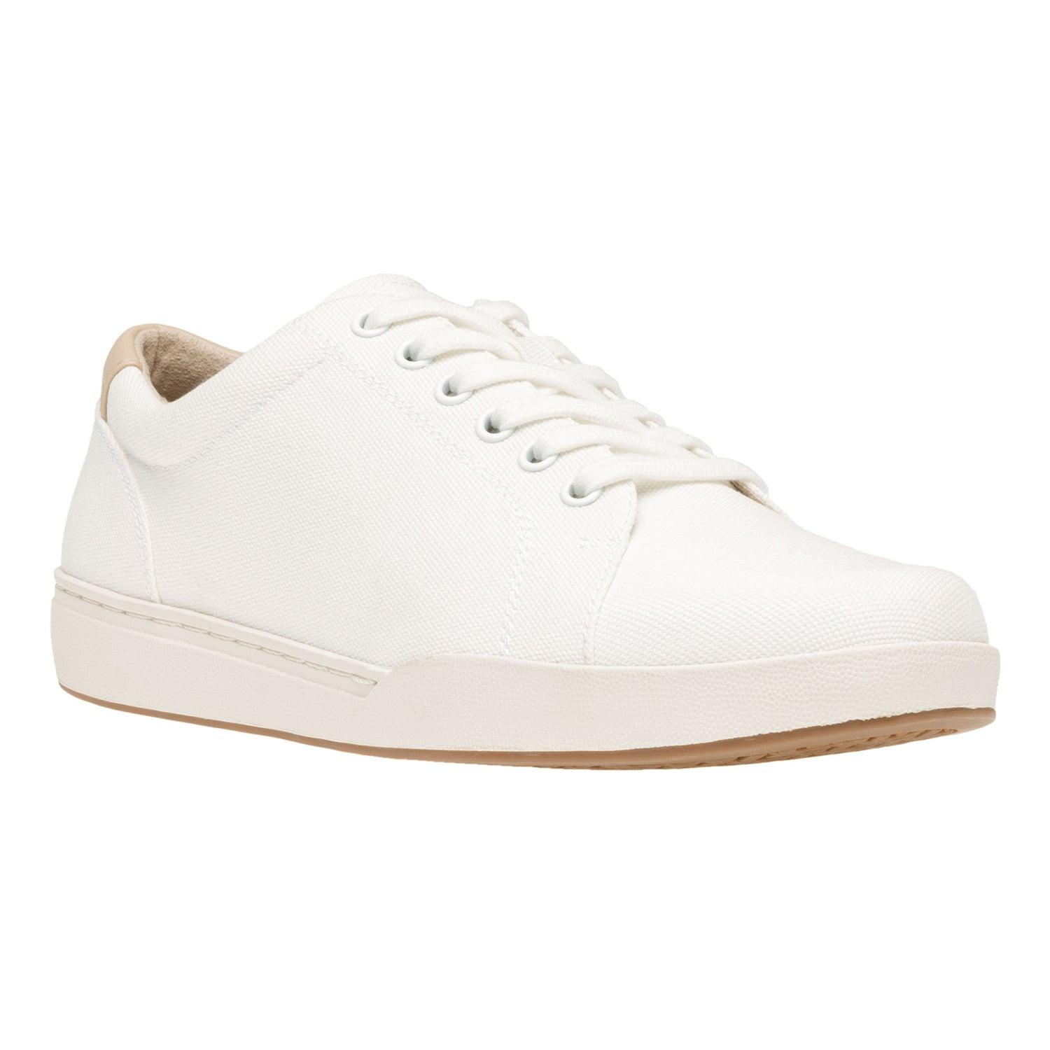 Encore Sneaker Product Image