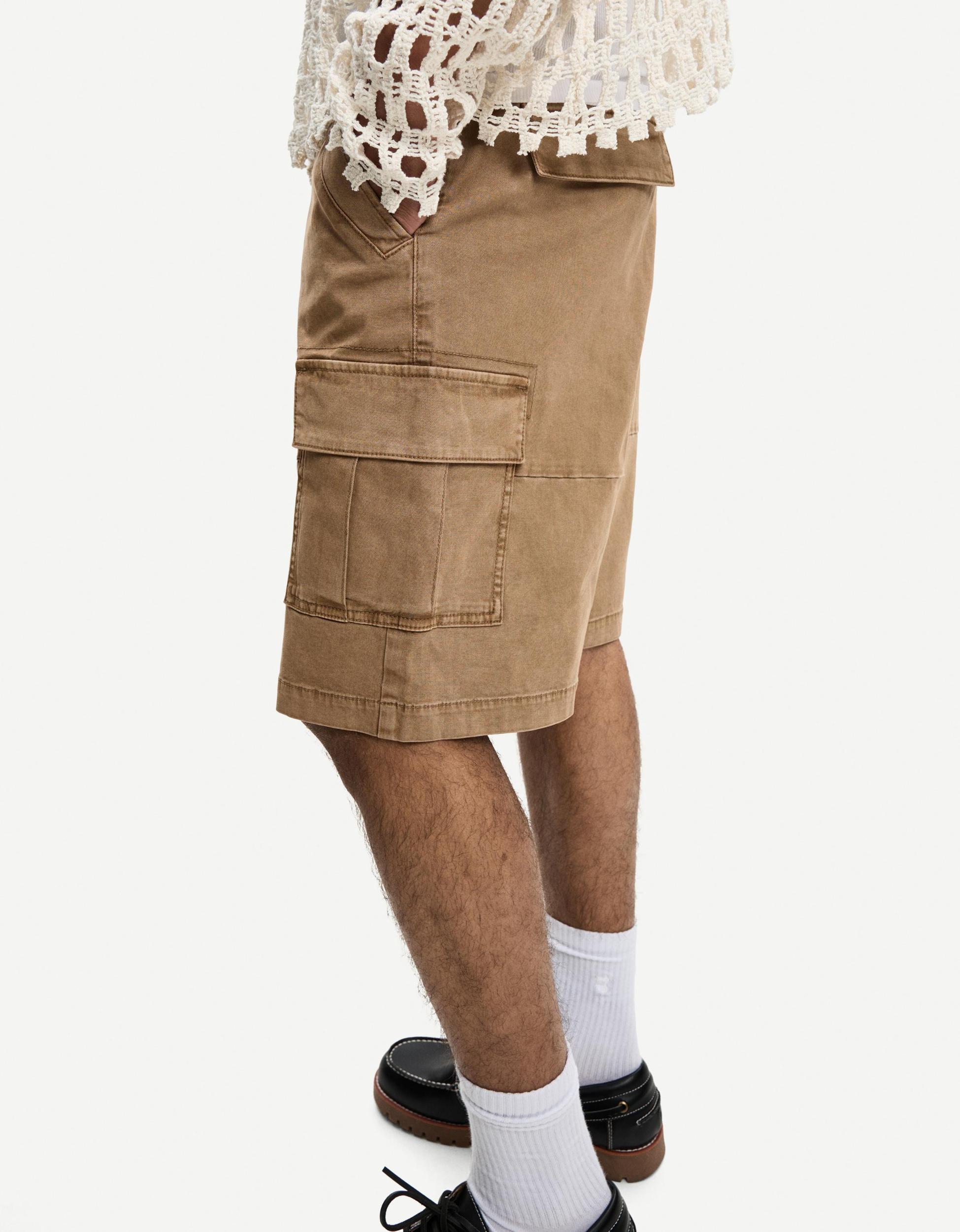 Cargo Bermuda shorts Product Image