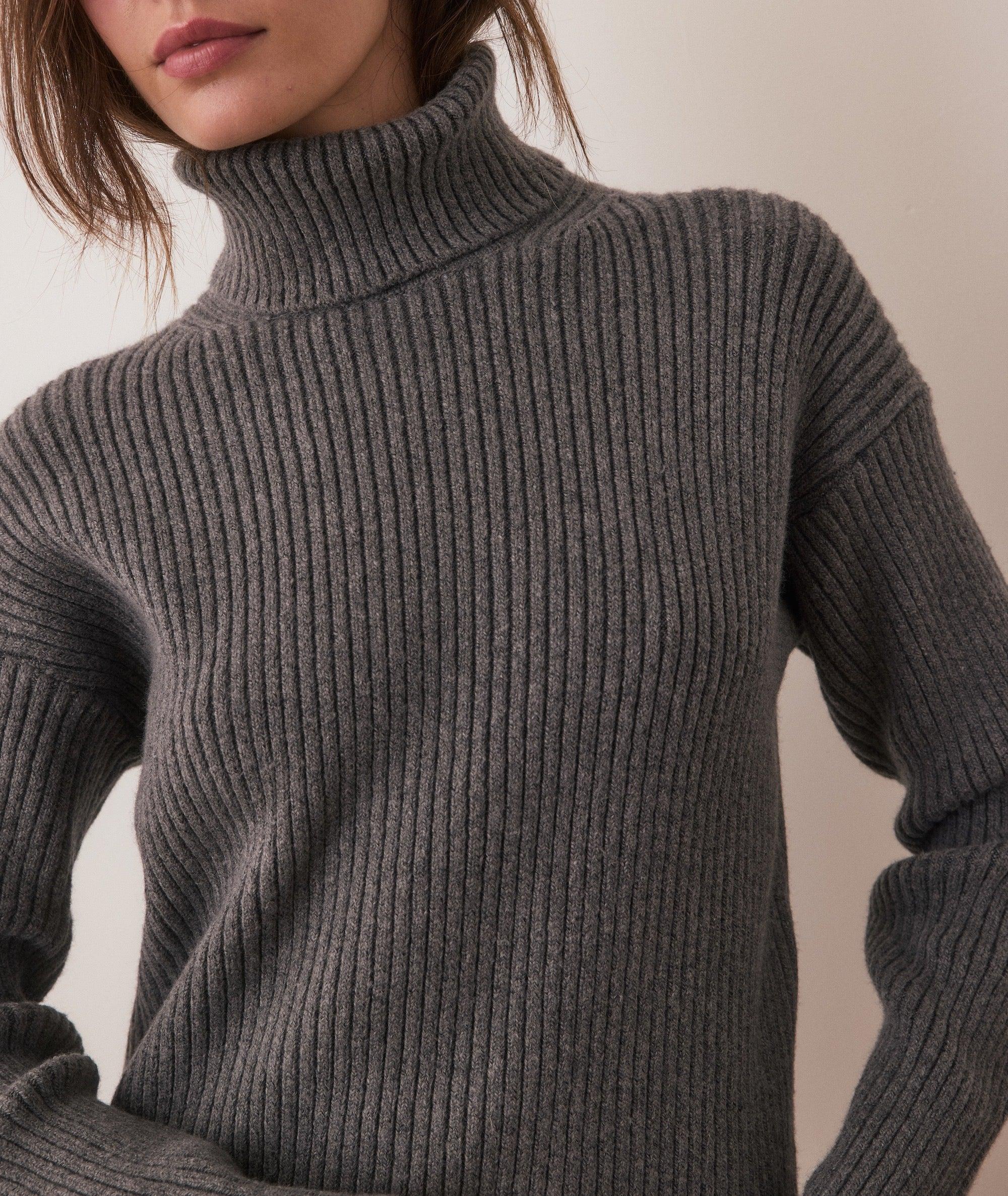 Isla Knit Turtleneck Product Image