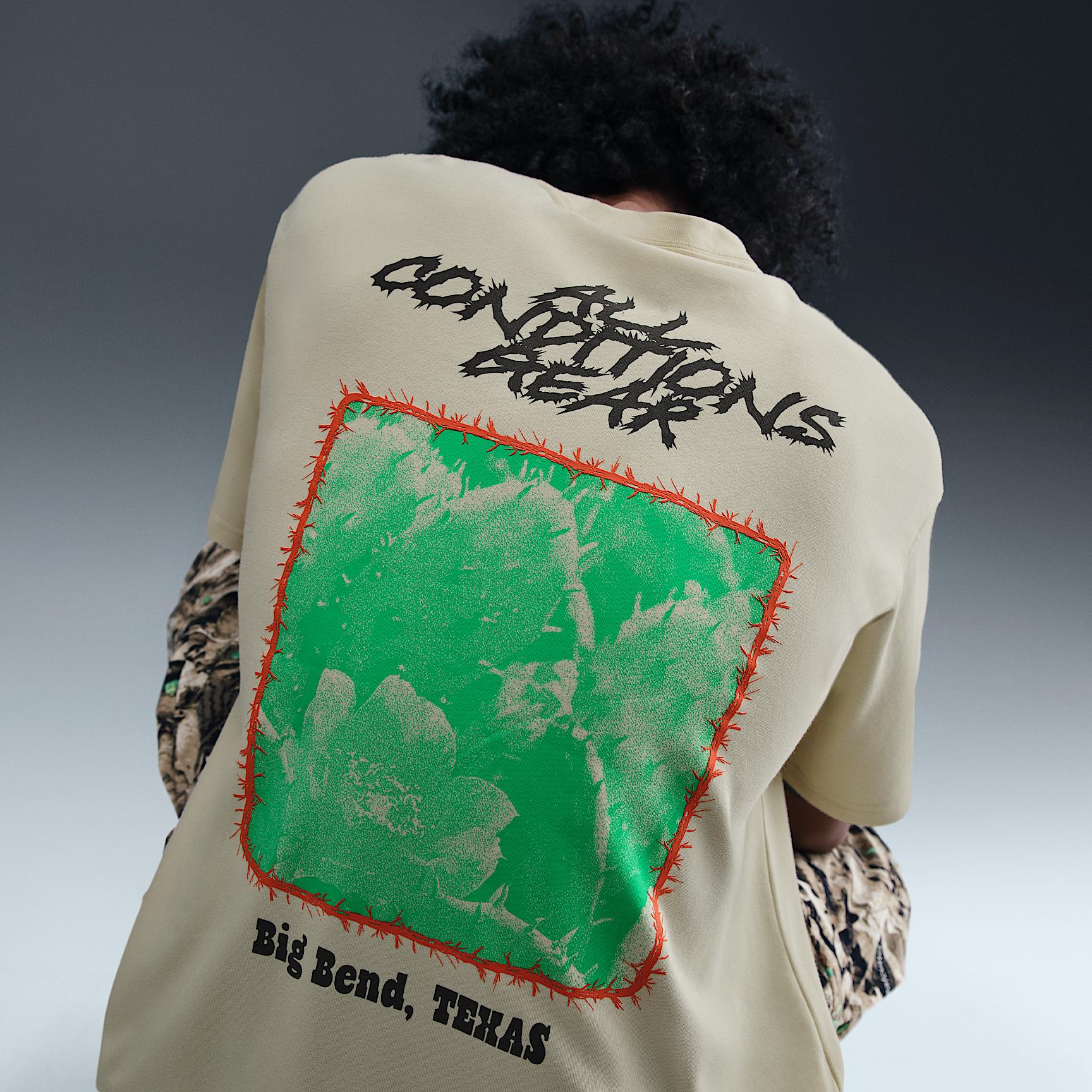 Mens Nike ACG T-Shirt | HV1296-010 Product Image