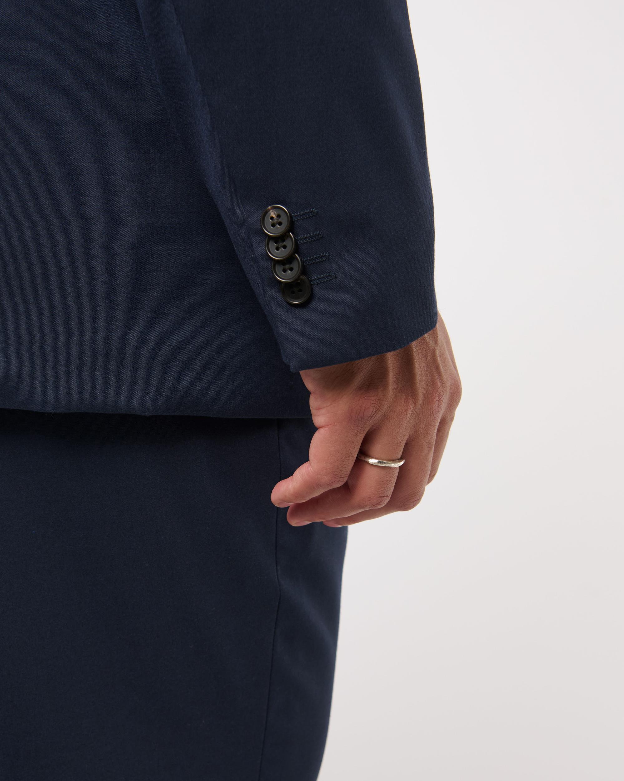 The A&F Collins Athletic Fit Linen-Blend Blazer Product Image