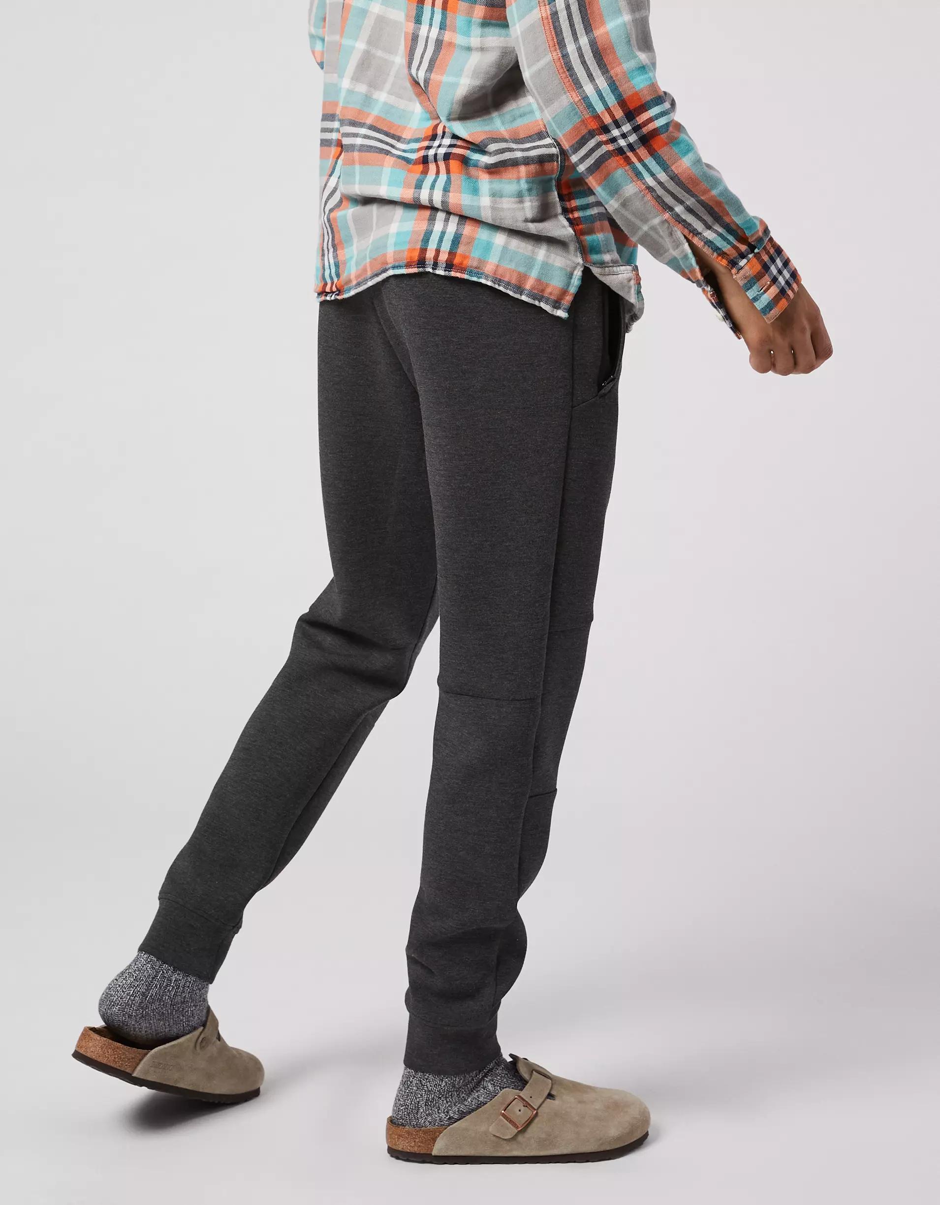 AE 24/7 Jogger Product Image