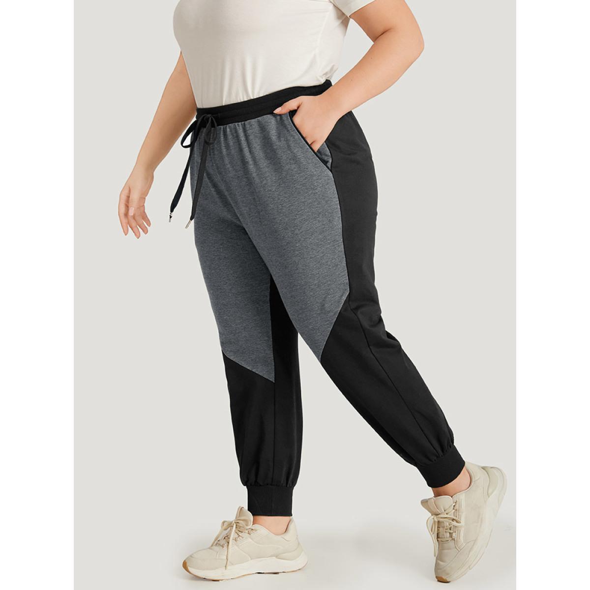 Contrast Patchwork Pocket Drawstring Elastic Waist Sweatpants Black Plus Size Women Casual Dailywear Contrast 28/5X Bloomchic Product Image