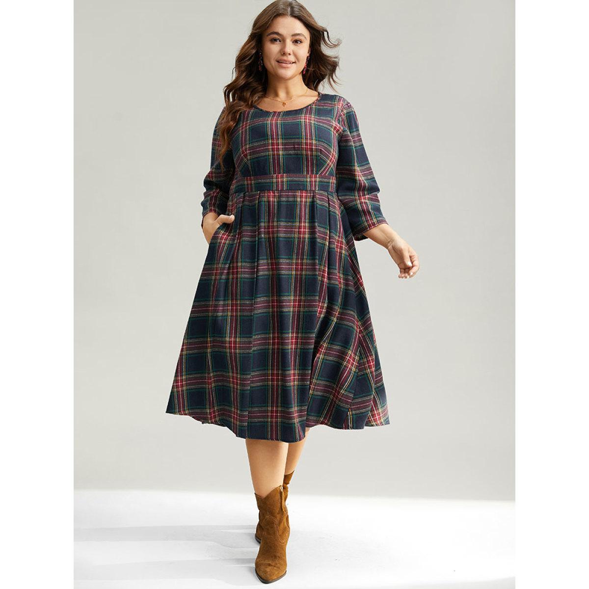Plus Size Christmas Plaid Pocket Elastic Waist Midi Dress DarkBlue Women Elegant Printed Round Neck Elbow-length sleeve Curvy Midi Dress BloomChic 12/L Product Image