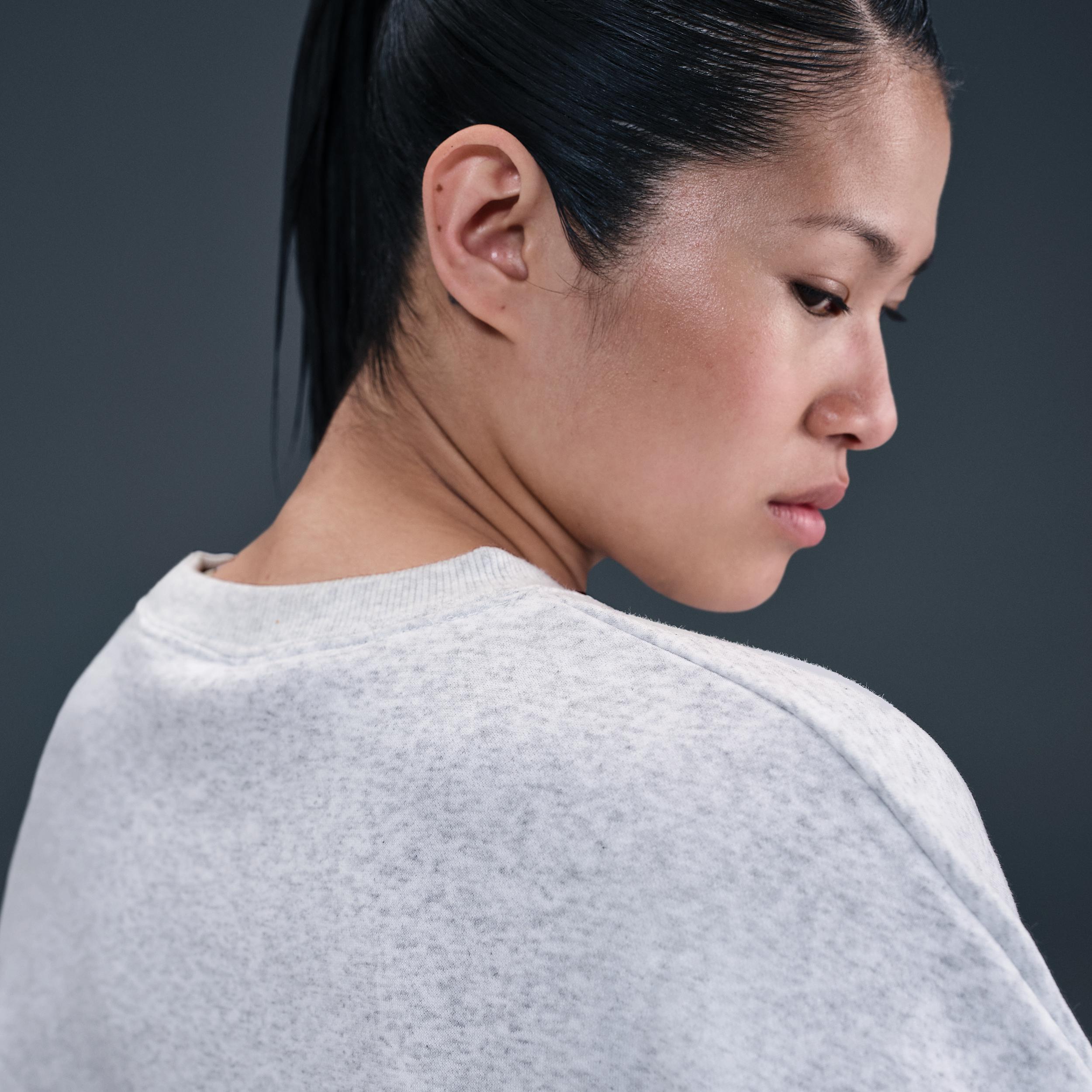 Womens Nike Sportswear Phoenix Fleece Over-Oversized Crew-Neck Sweatshirt | DQ5761-051 Product Image