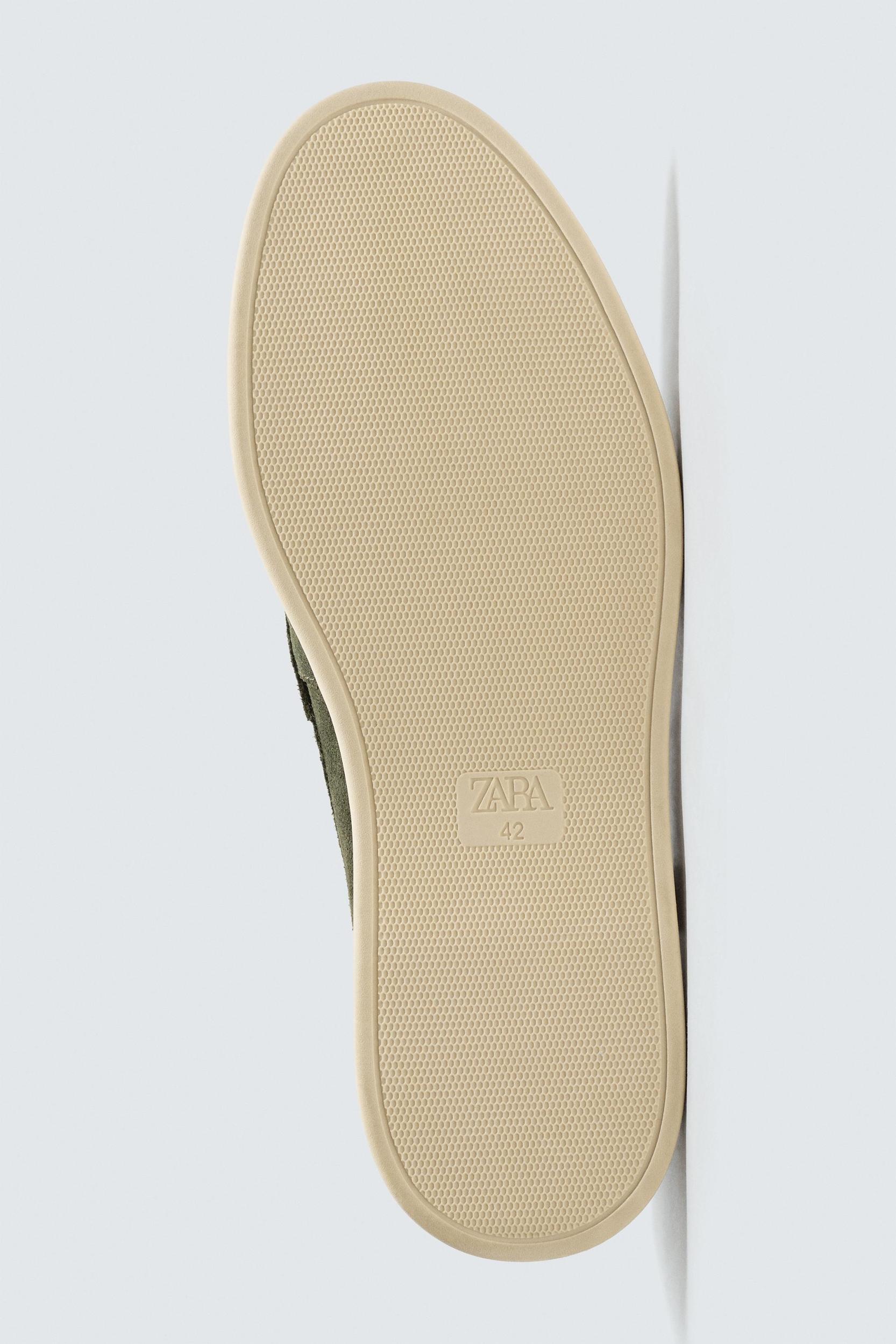 CASUAL LEATHER LOAFERS Product Image