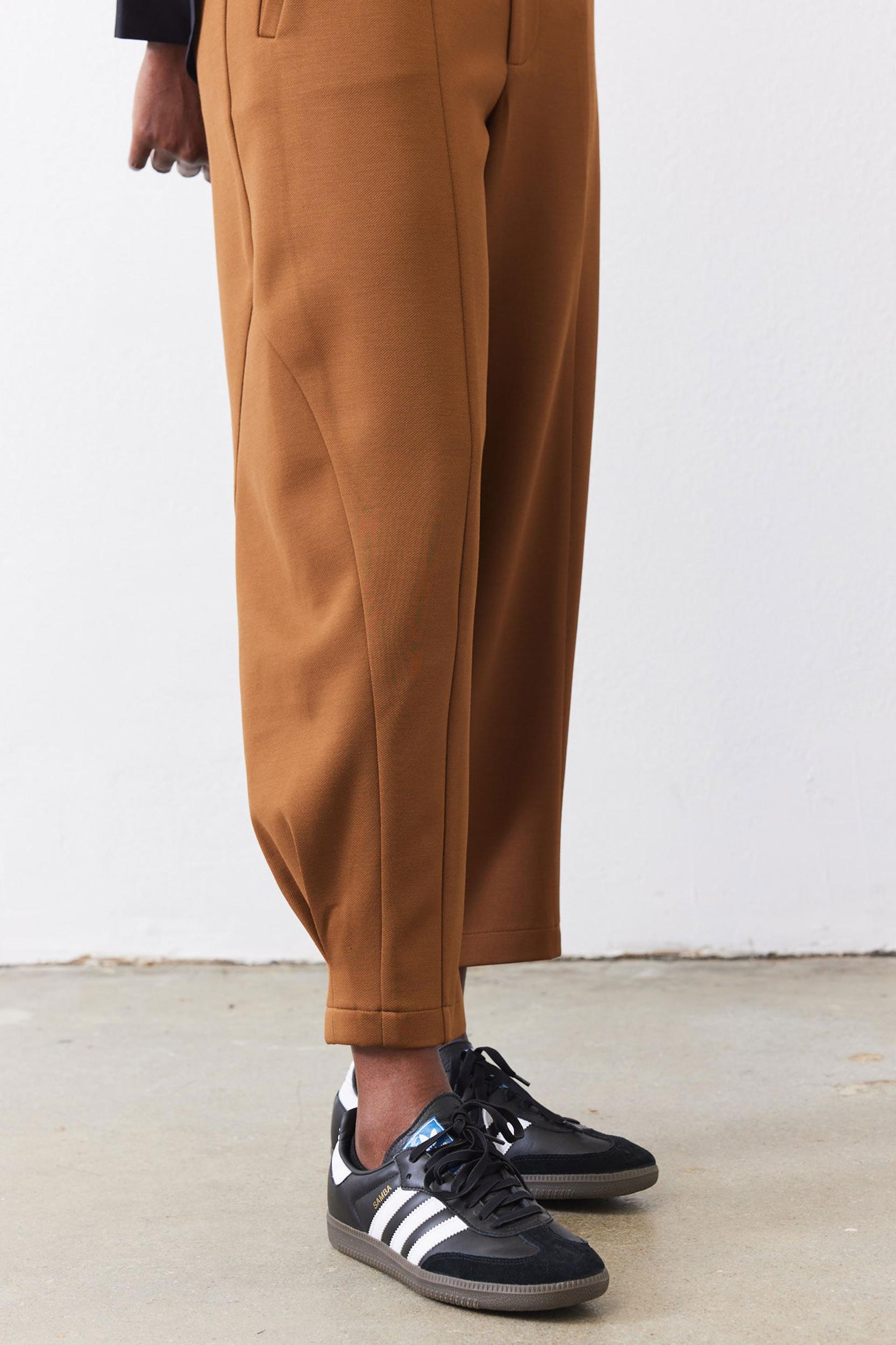 Stretch Suit Detail Oriented Tapered Pants Product Image