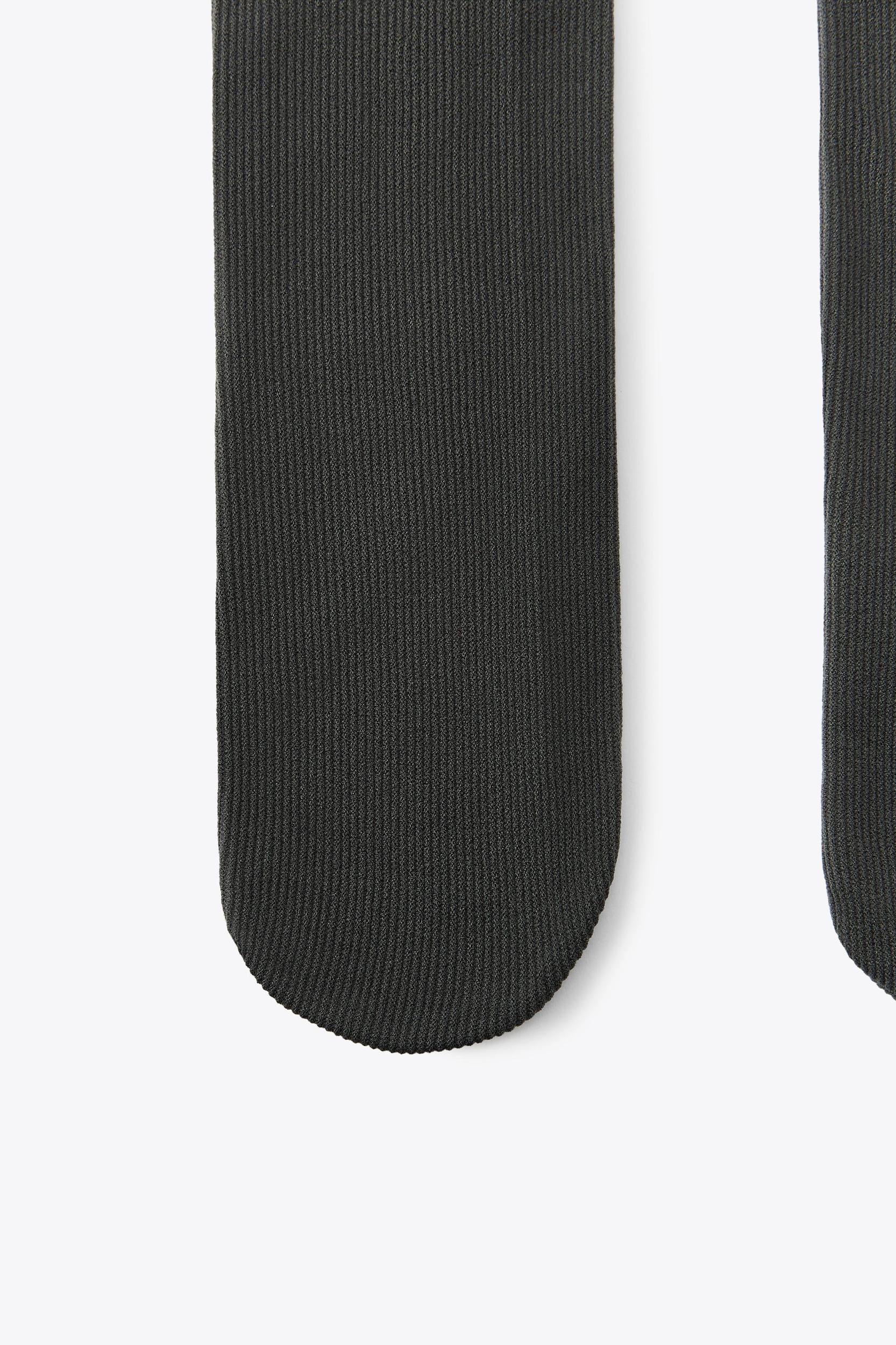 THIN RIBBED SOCKS Product Image