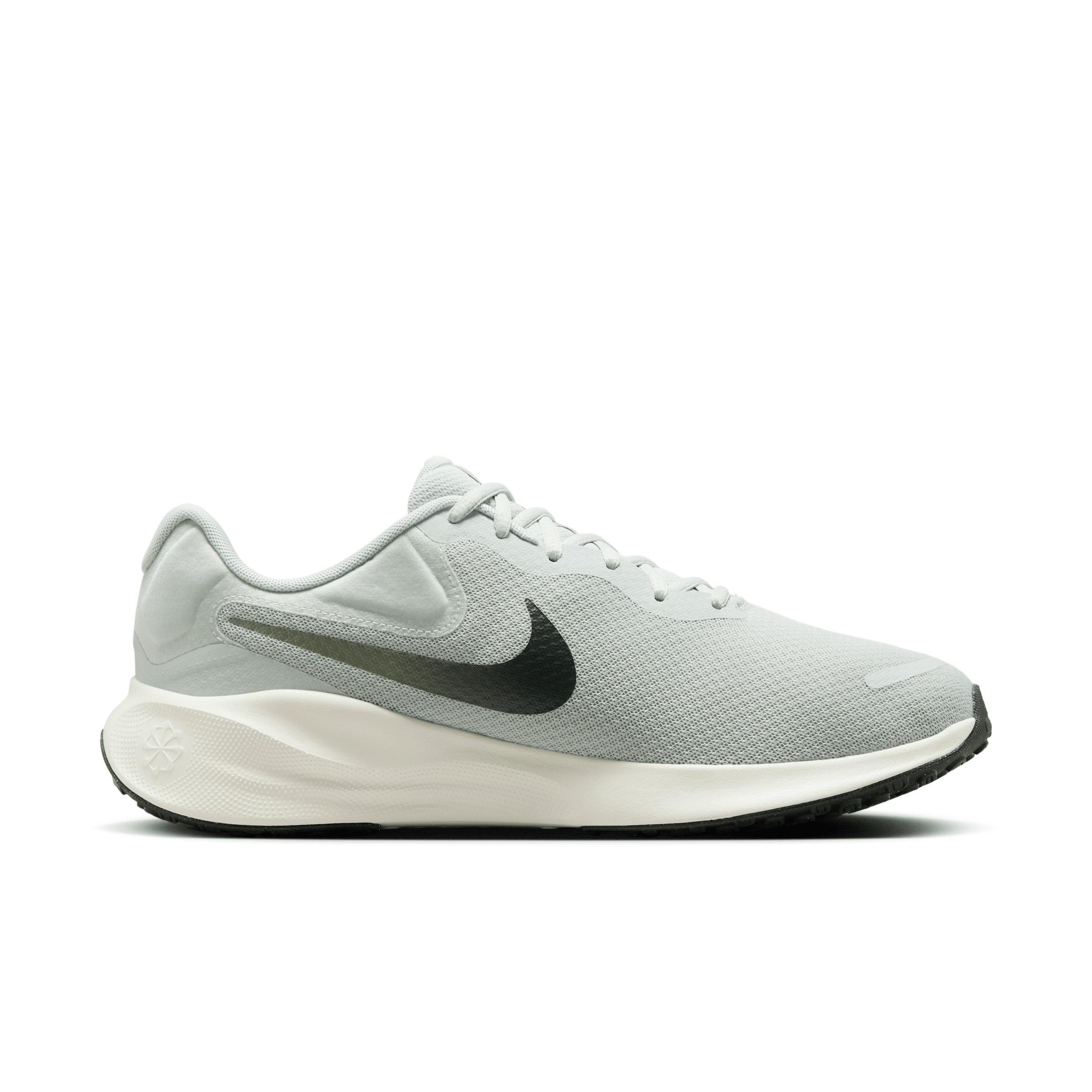 Nike Men's Revolution 7 Road Running Shoes (Extra Wide) Product Image