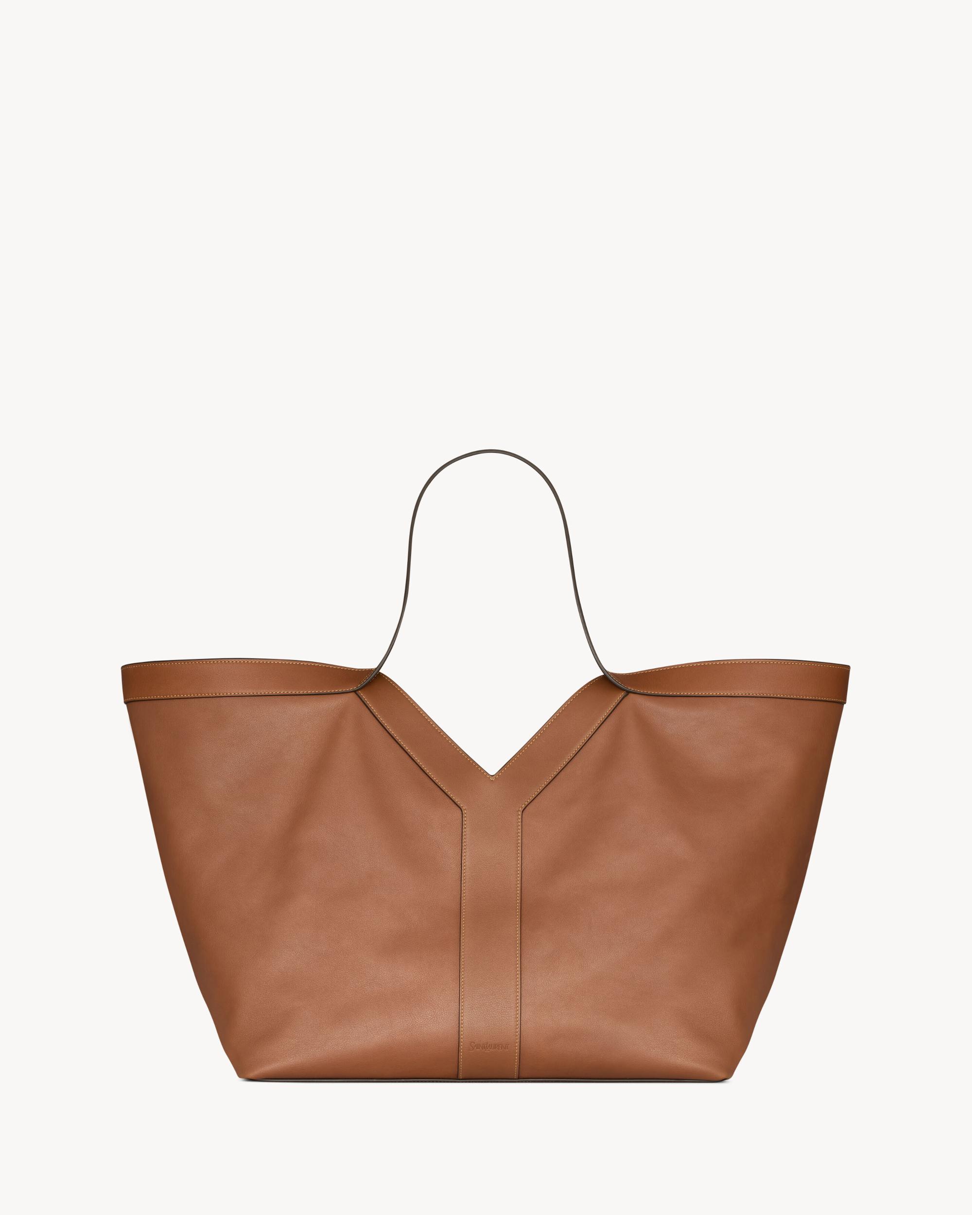 Y TOTE IN LEATHER Product Image