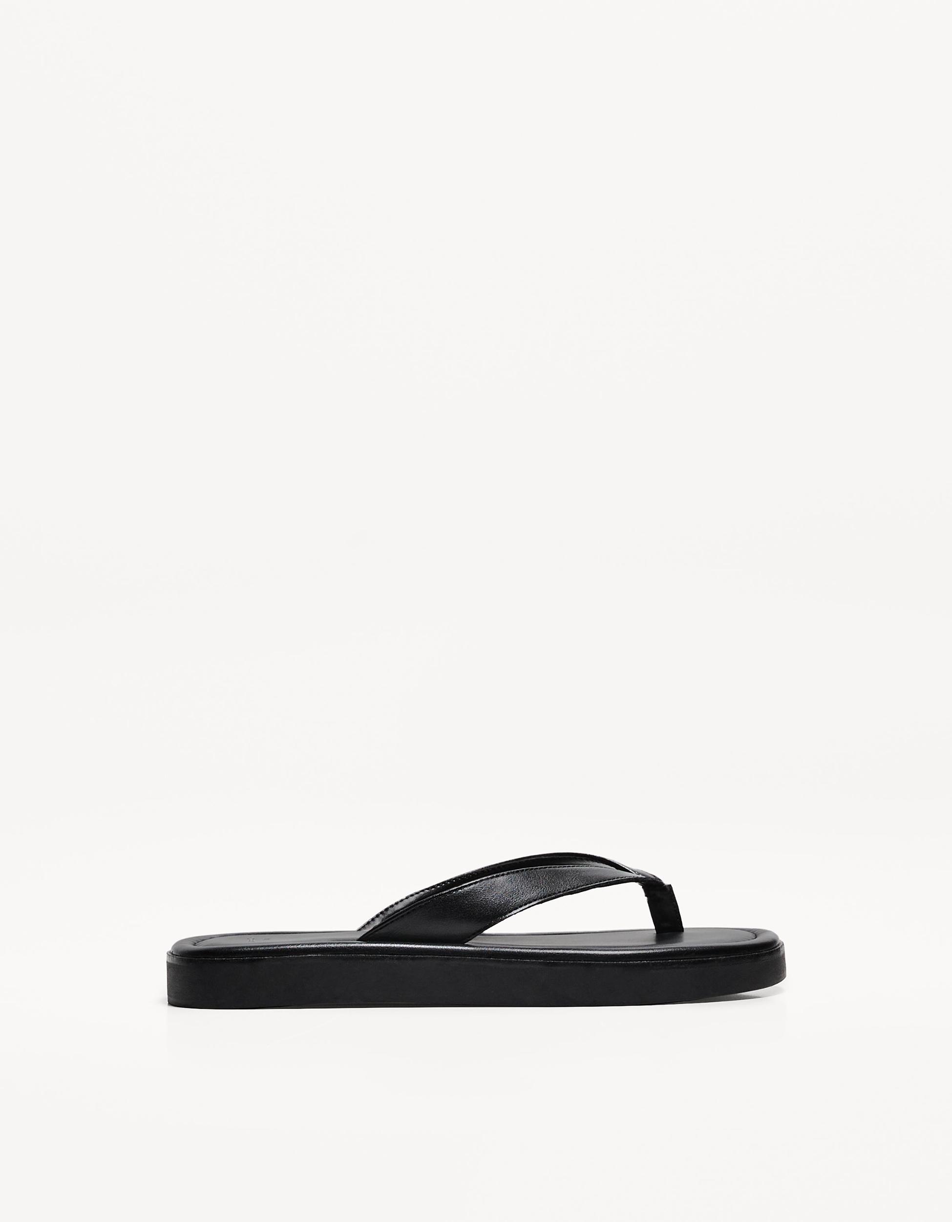 Flat sandals with straps Product Image